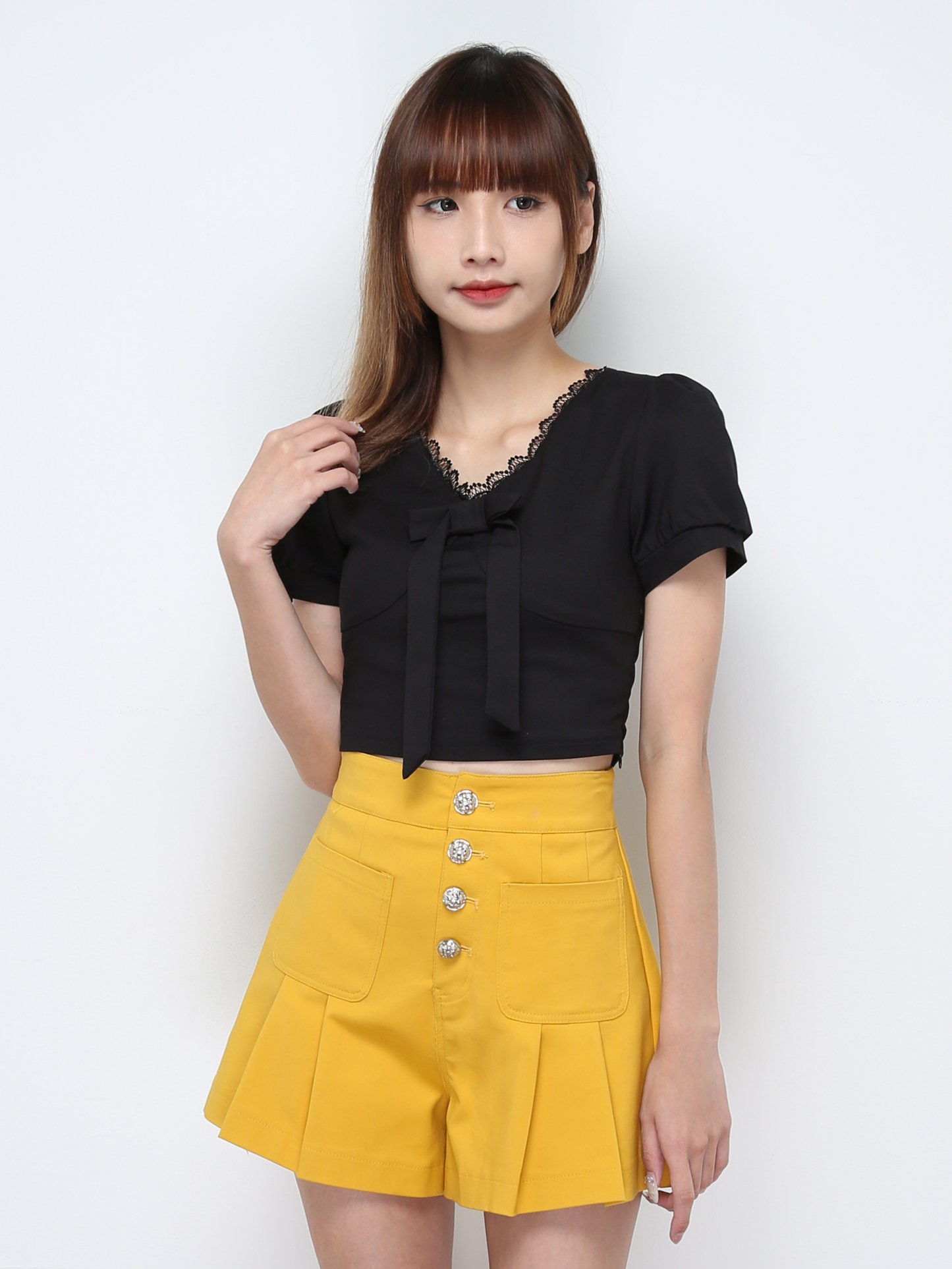 High Waist Front Button Pleated Short Pants 28484