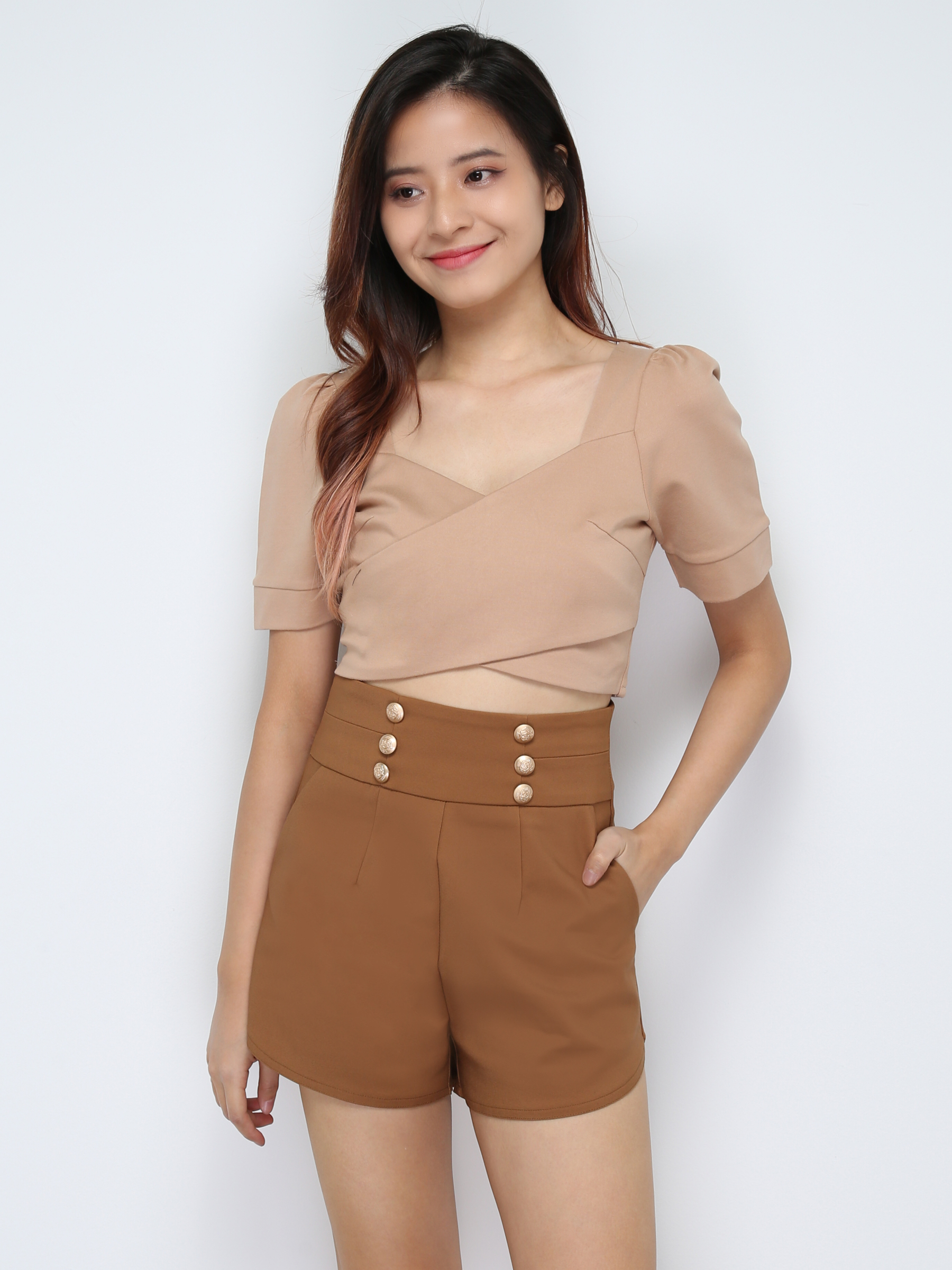 High Wist Front Decorative Front Gold Button Short Pants 28694