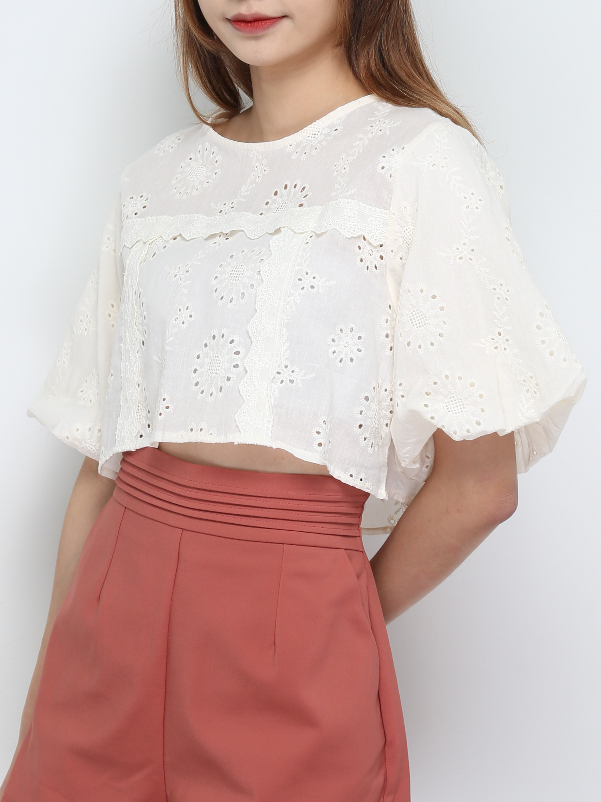 High Waist Pleated Back Zip Short Pants 28999