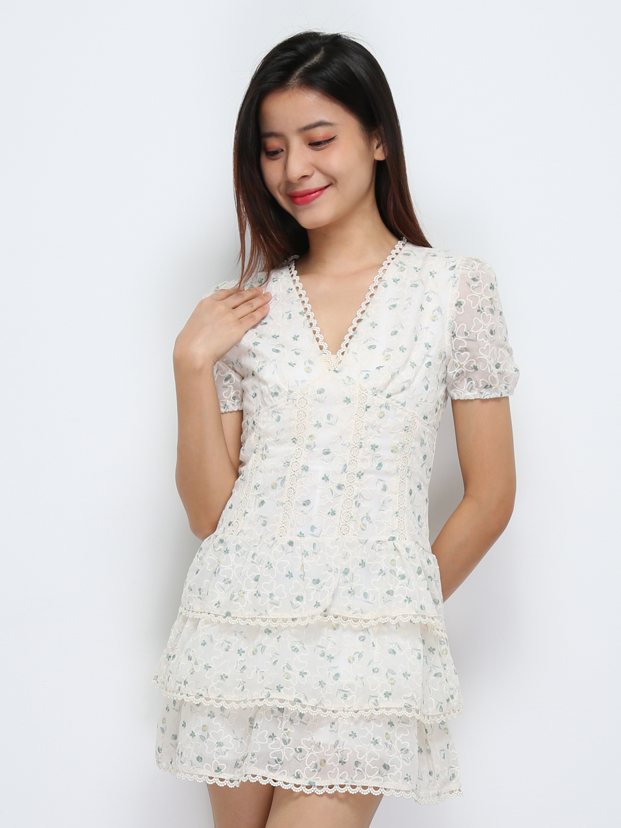 V Neck Decorative Flower Dress 29323