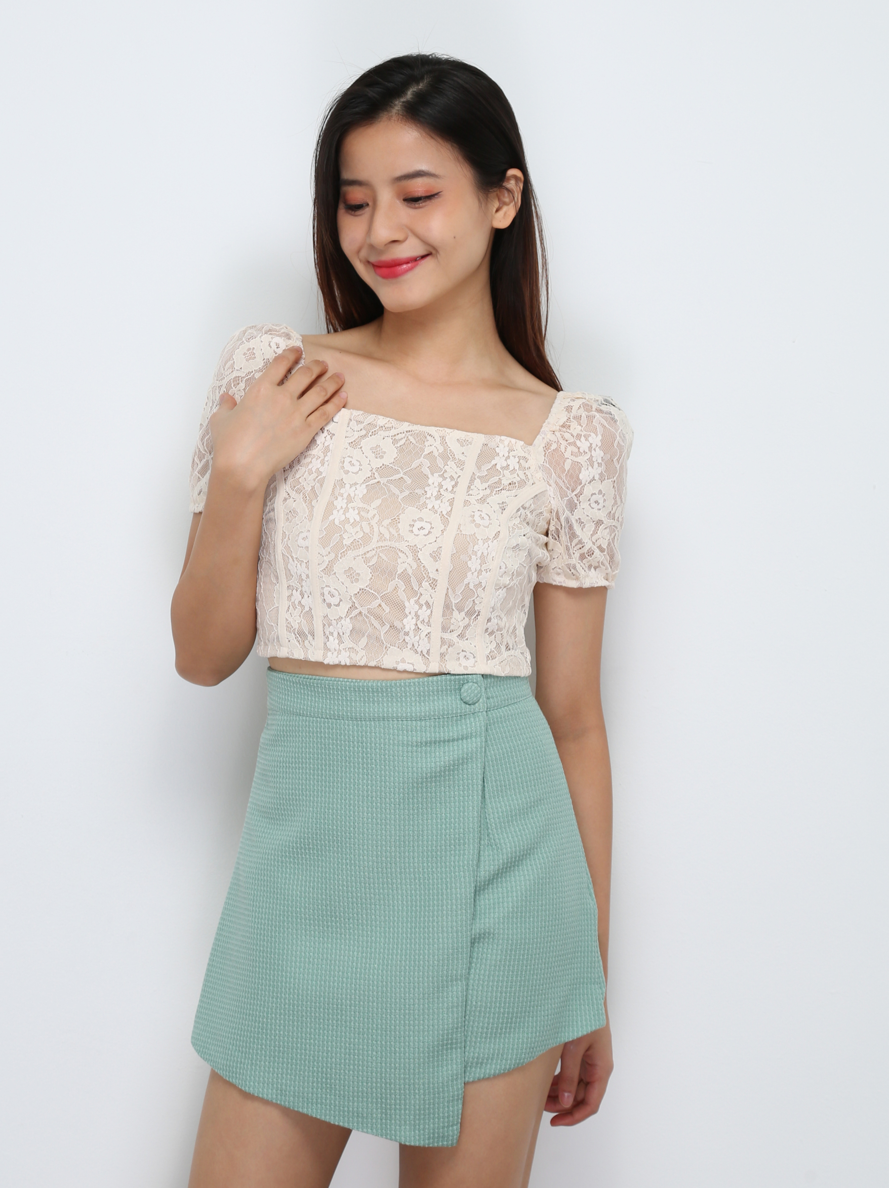 Lace Top With Short Pants Set 29435