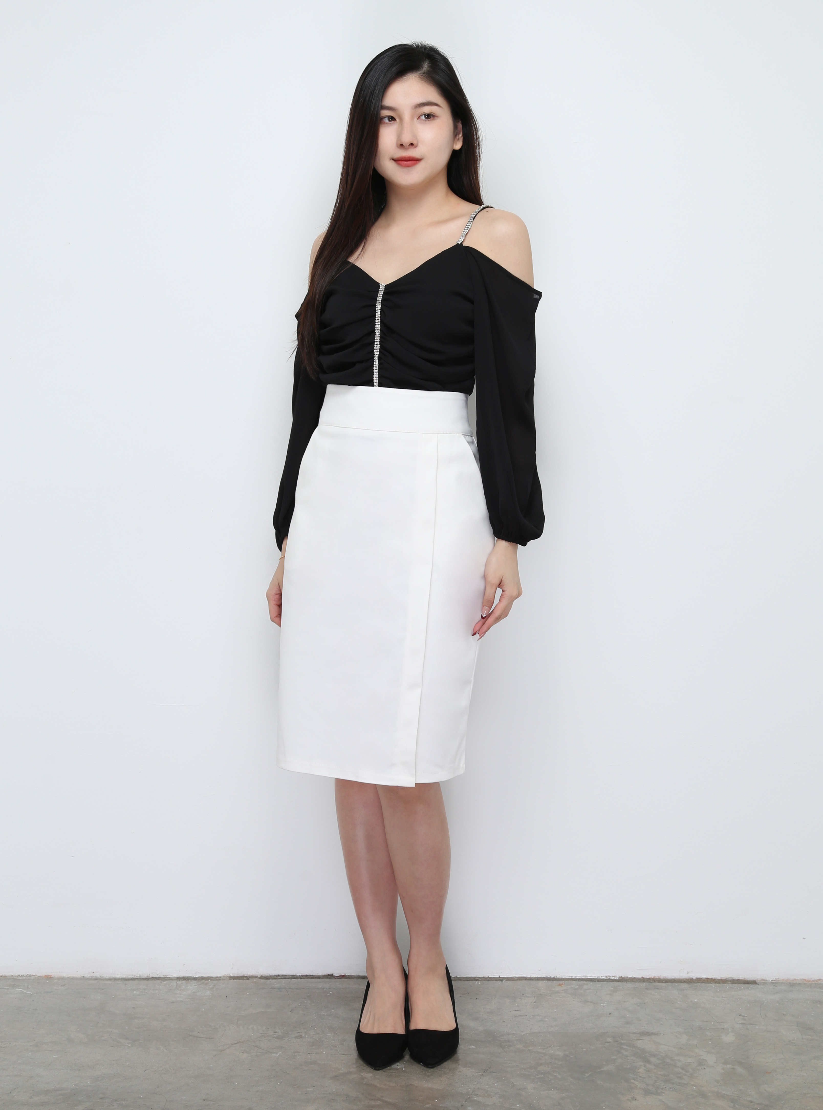 Off Shoulder With Strap Front Pleated Top 29698