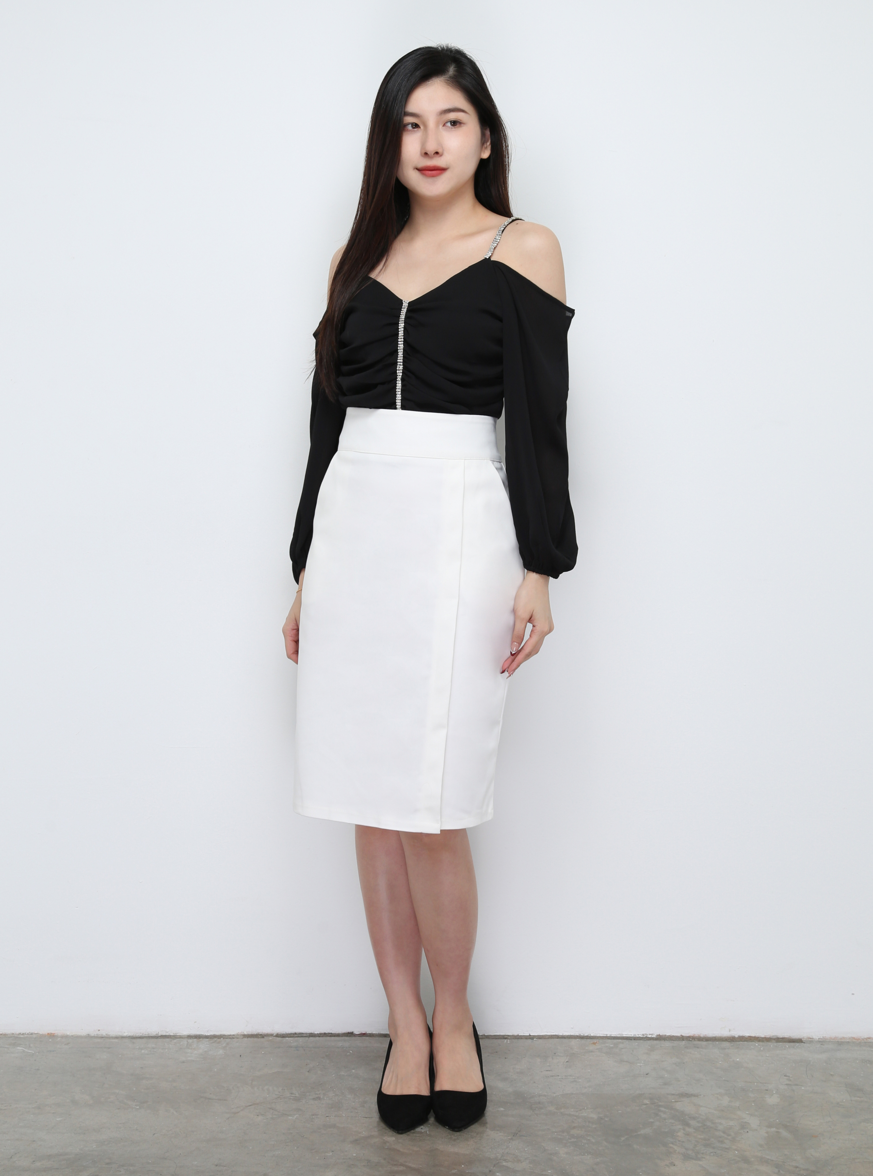 Off Shoulder With Strap Front Pleated Top 29698