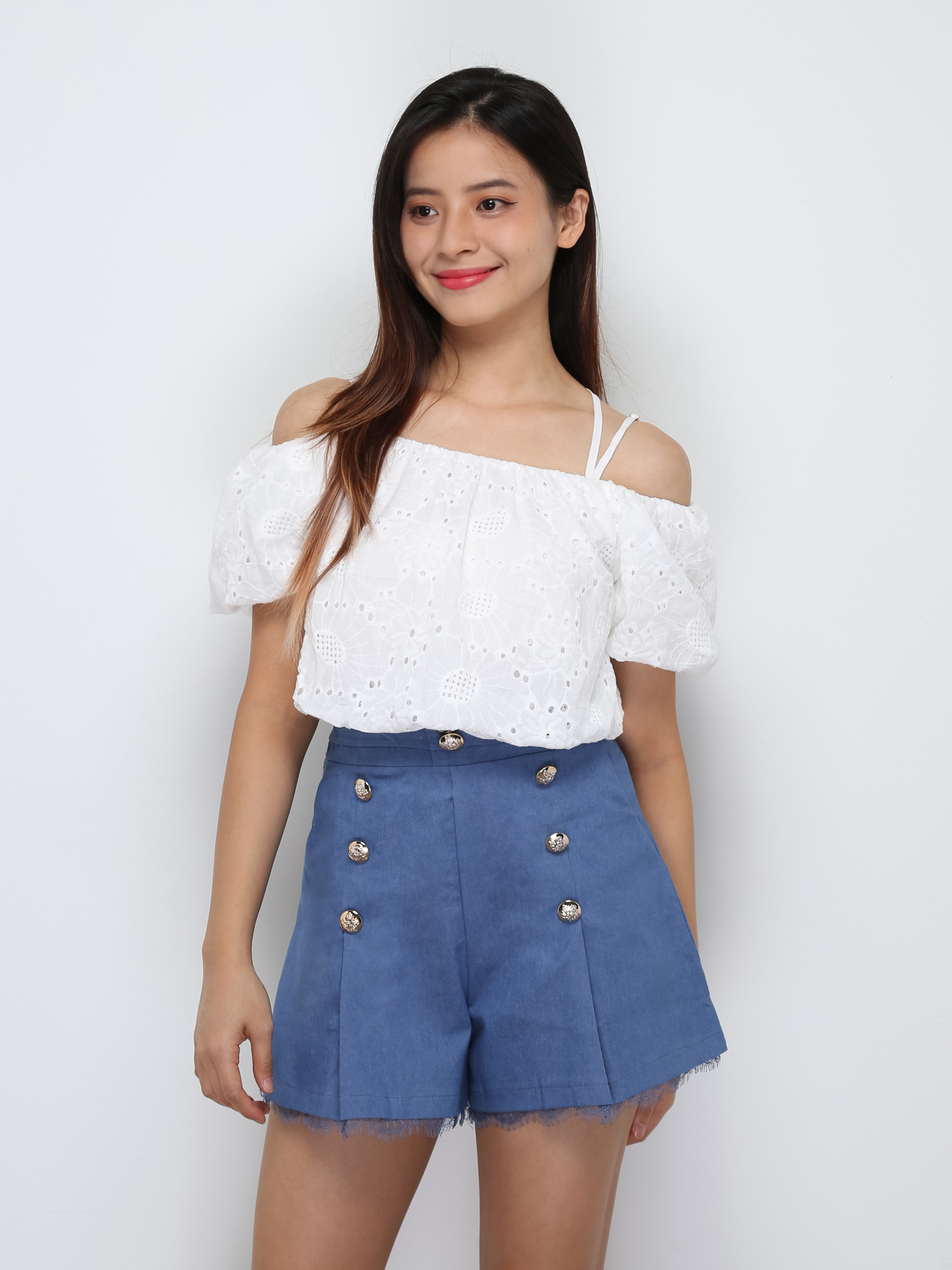 Pleated Front Decorative Button Short Pant 29801