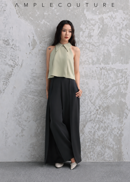 Sleeveless halter neckline with a structured Top AC184