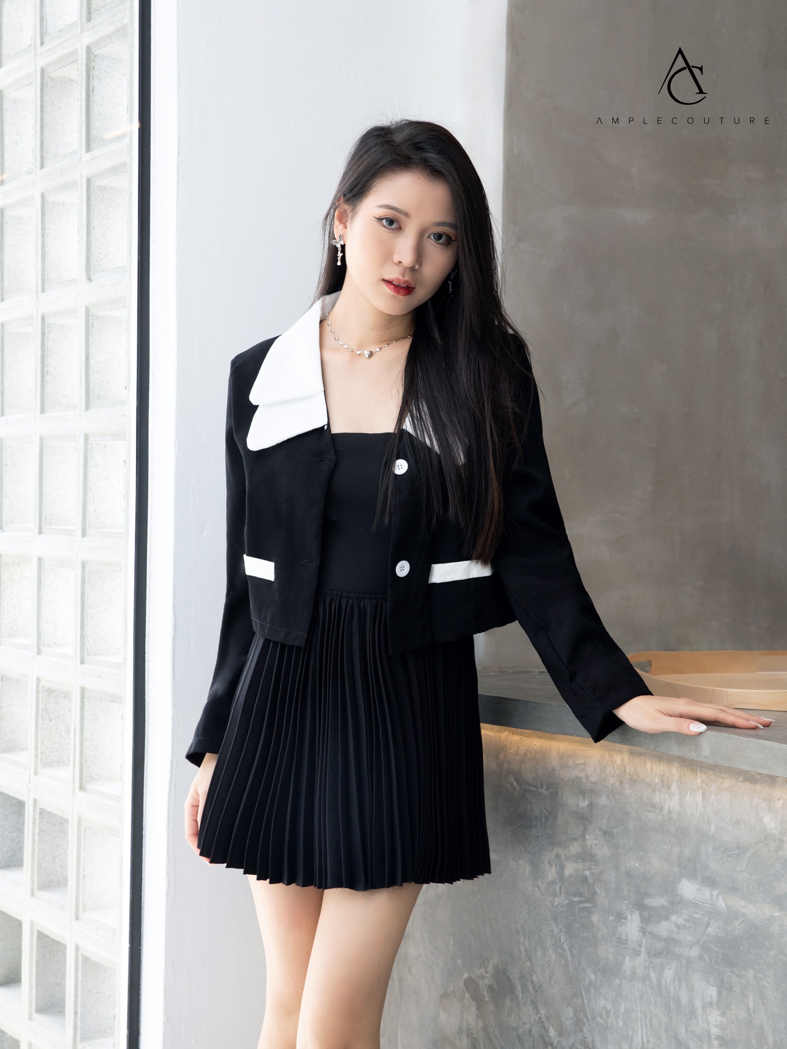 Sleeveless Pleated Dress 30660