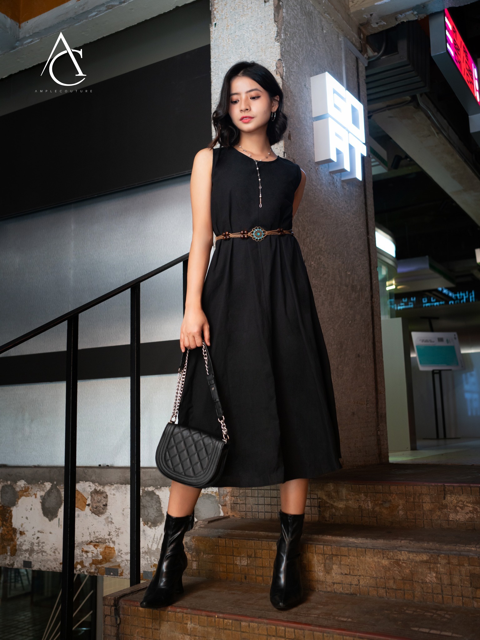 Sleeveless Plain Dress 30353
