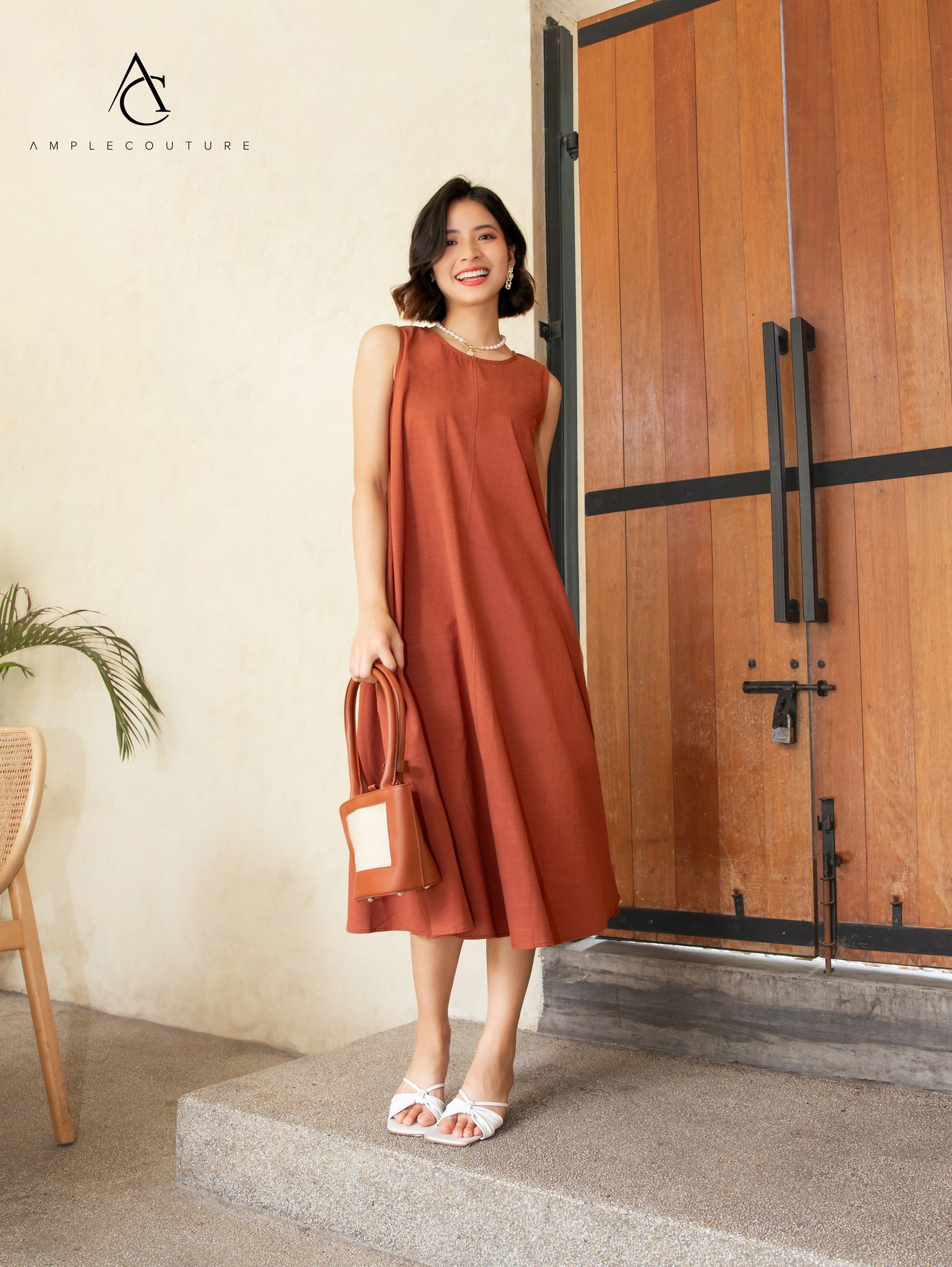 Sleeveless Plain Dress 30353
