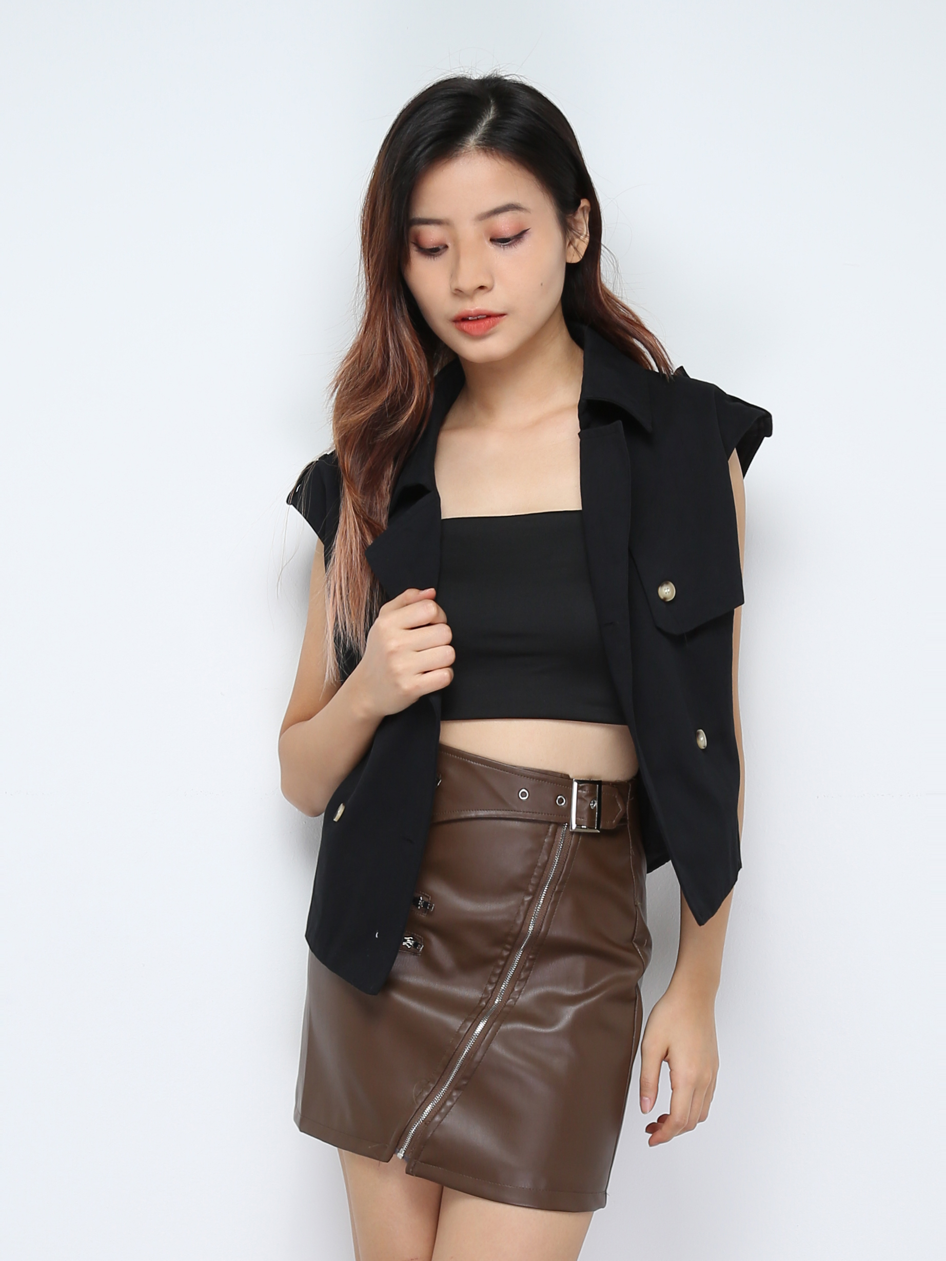 Sleeveless Front Button Top 30526 (SPO)