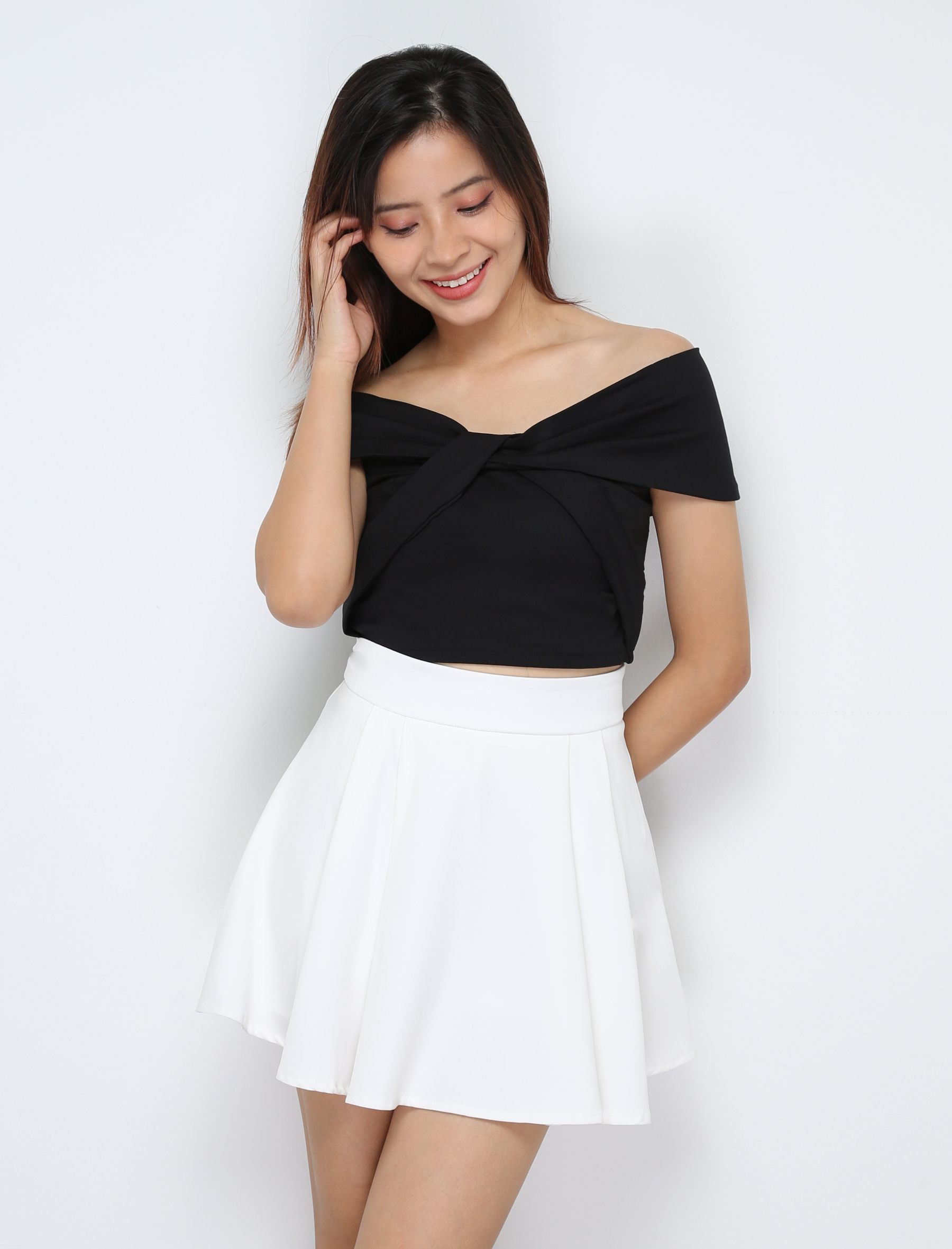Sleeveless Pleated Top 30579