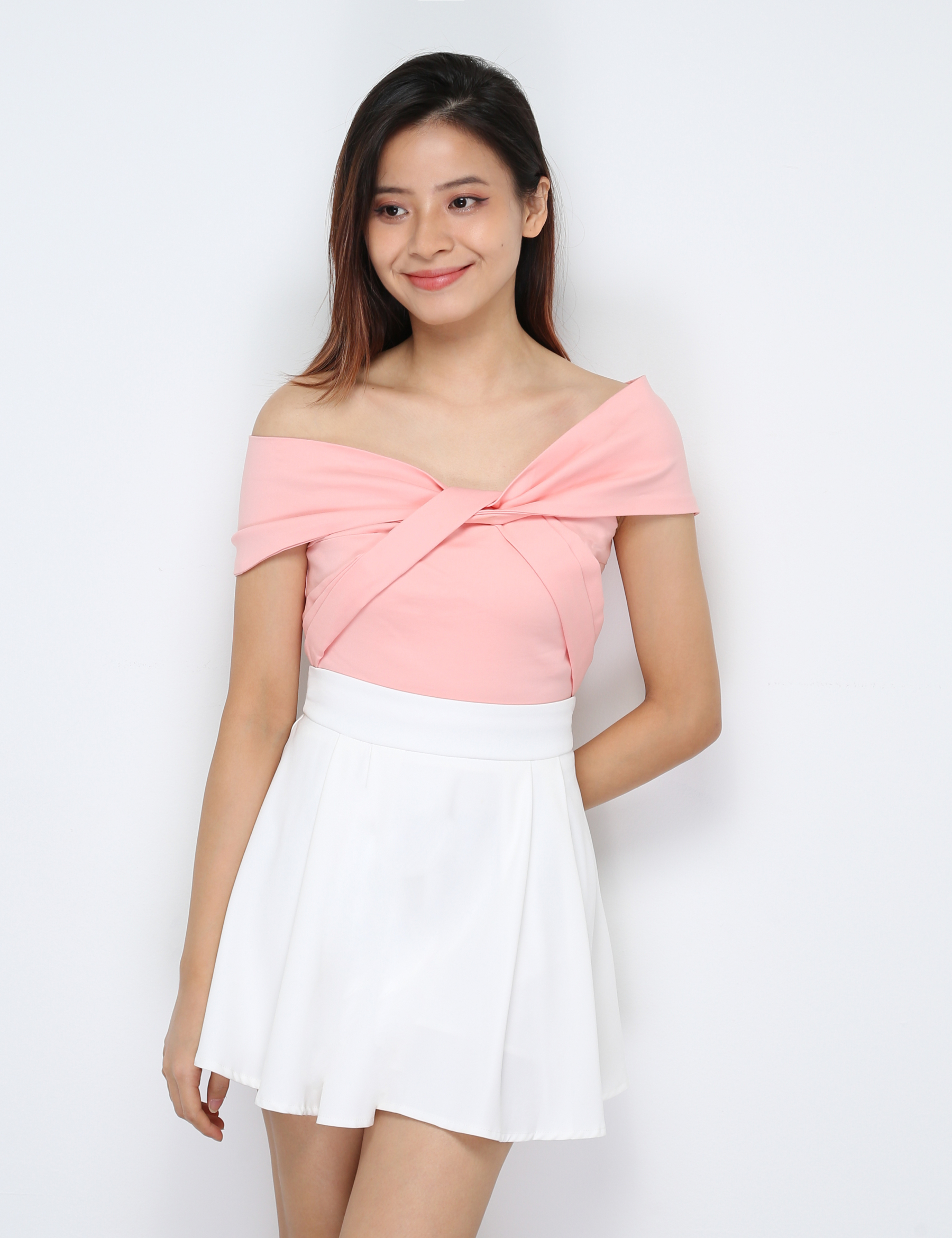 Sleeveless Pleated Top 30579