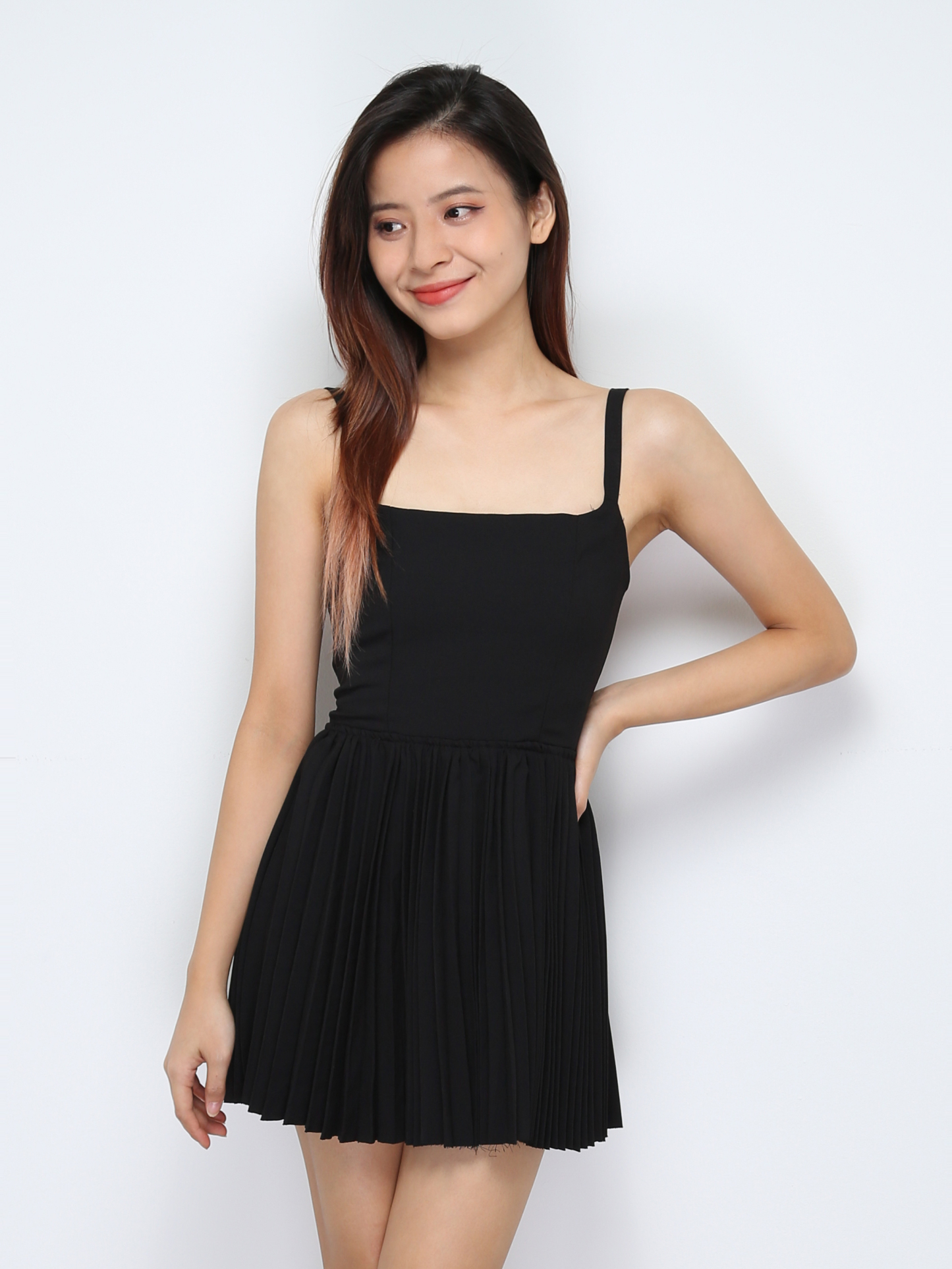 Sleeveless Pleated Dress 30660