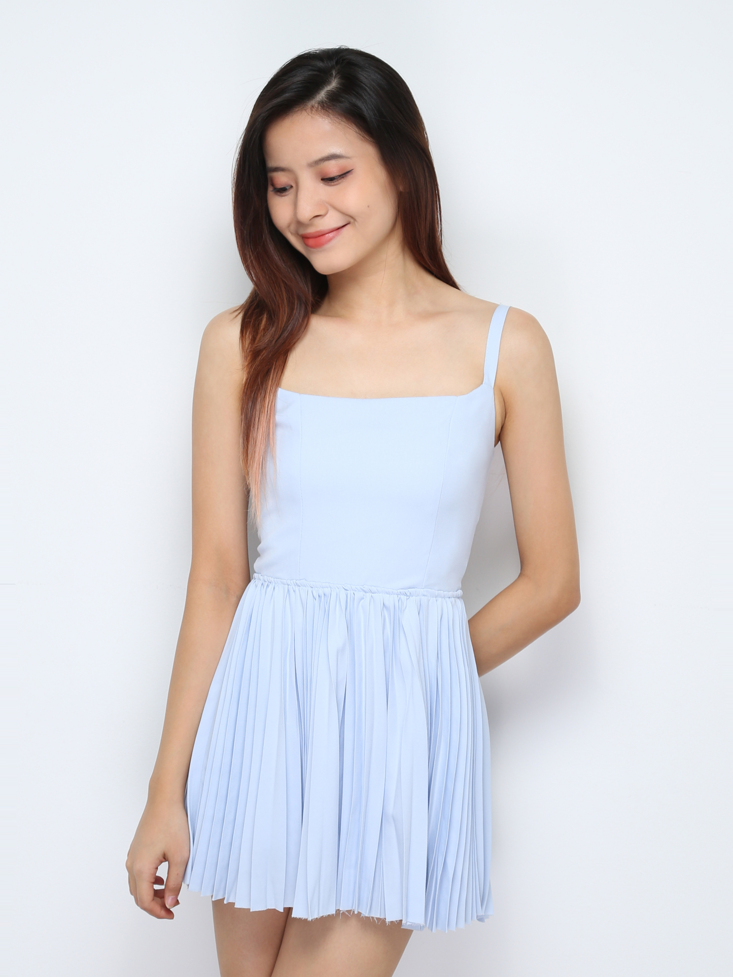 Sleeveless Pleated Dress 30660