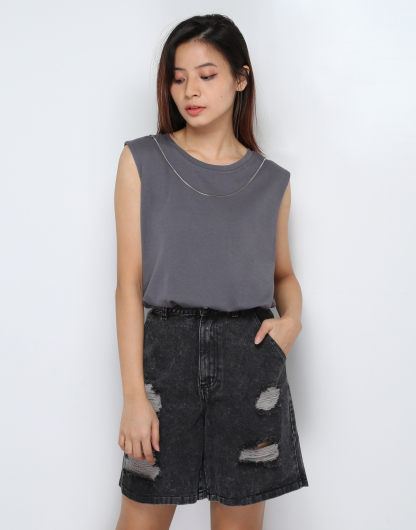 Sleeveless Decorative Chain Top 30662