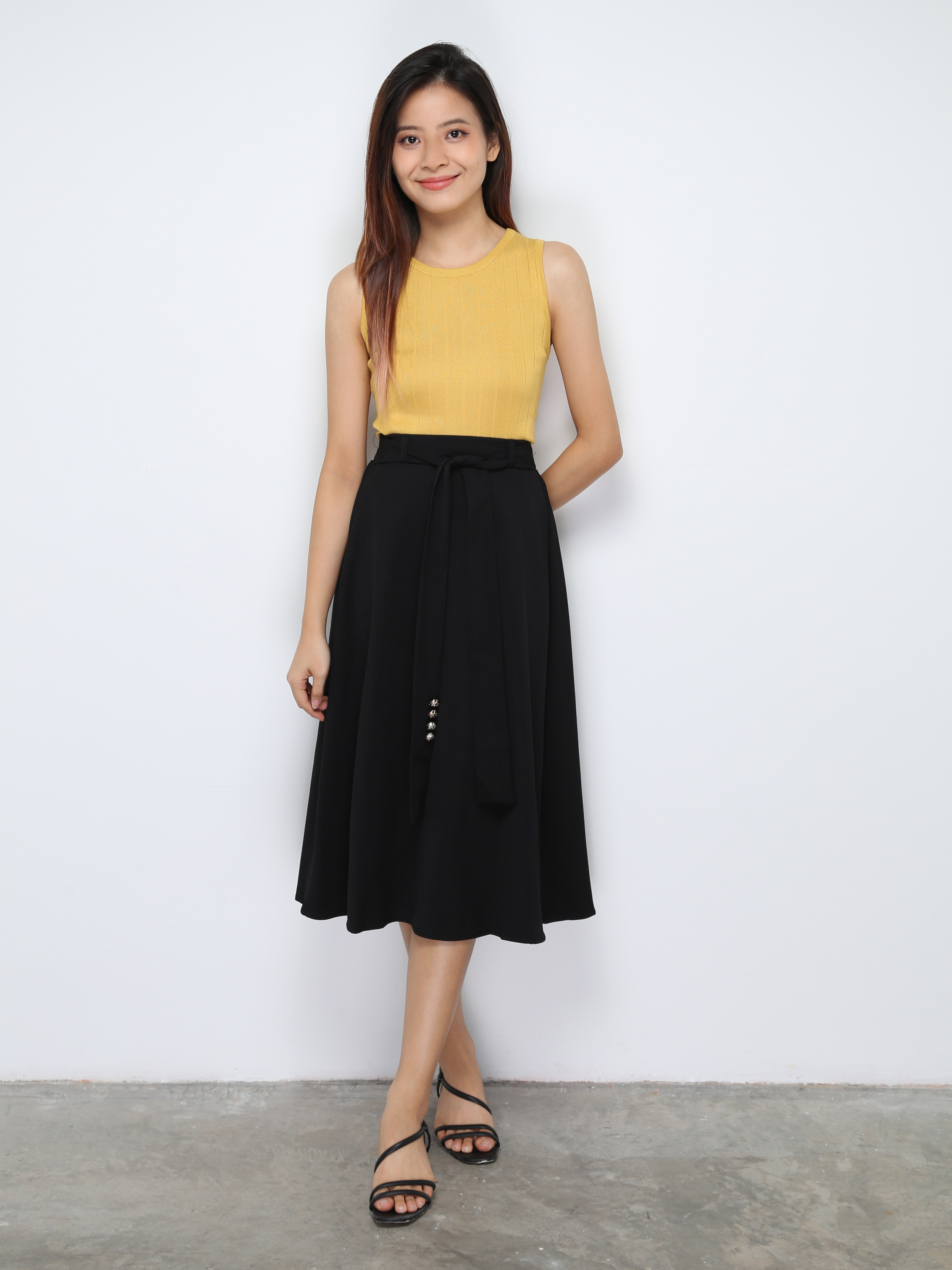Long Skirt With Decorative Belt 30577