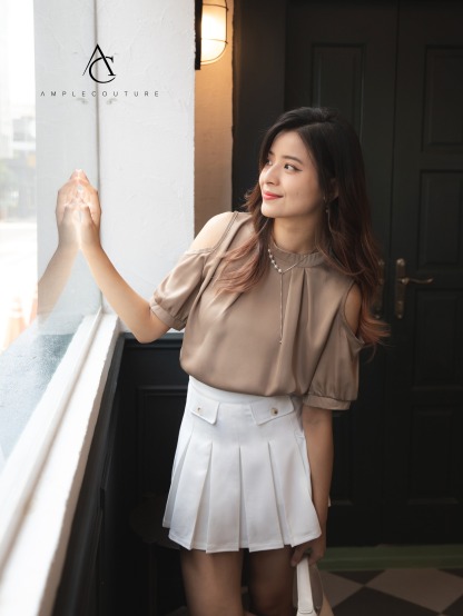 Side Zip Front Decorative Pocket Pleated Skirt Pant 31134 (SPO)