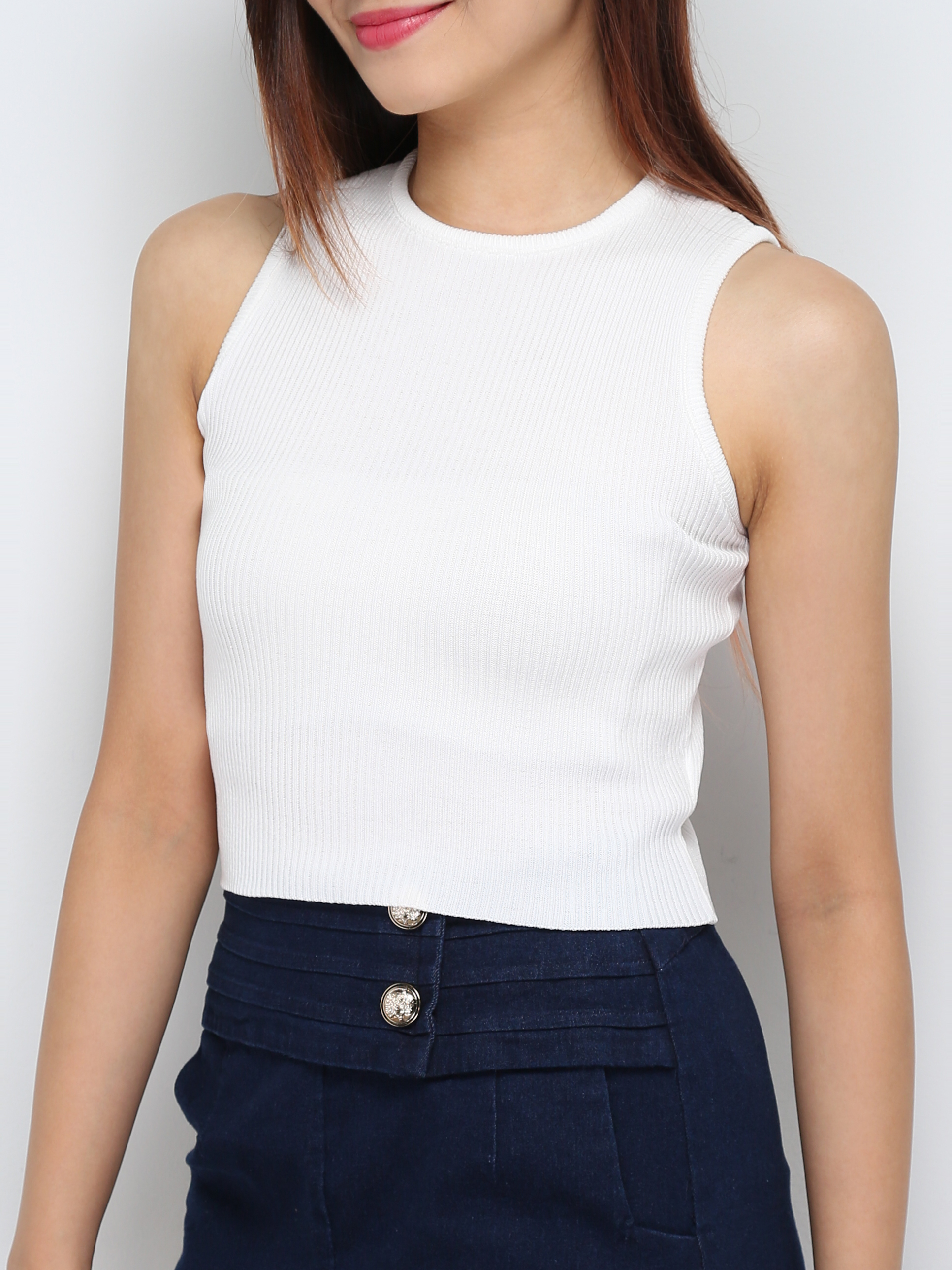 Sleeveless Plain Crop Top 31246