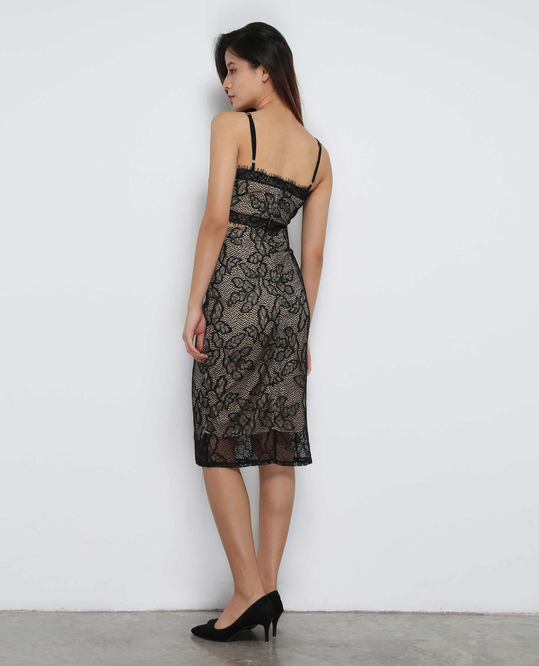 Lace Sleeveless Top With Long Skirt Set 31690