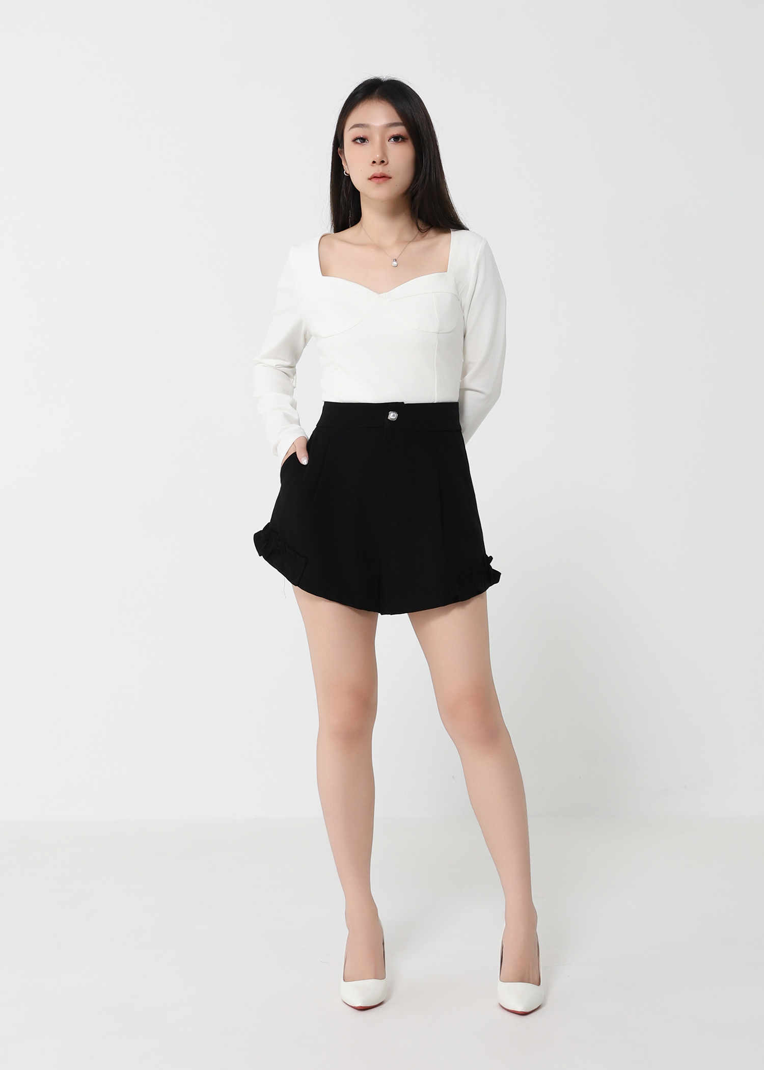 Front Pocket Pleated Short Pant 31880
