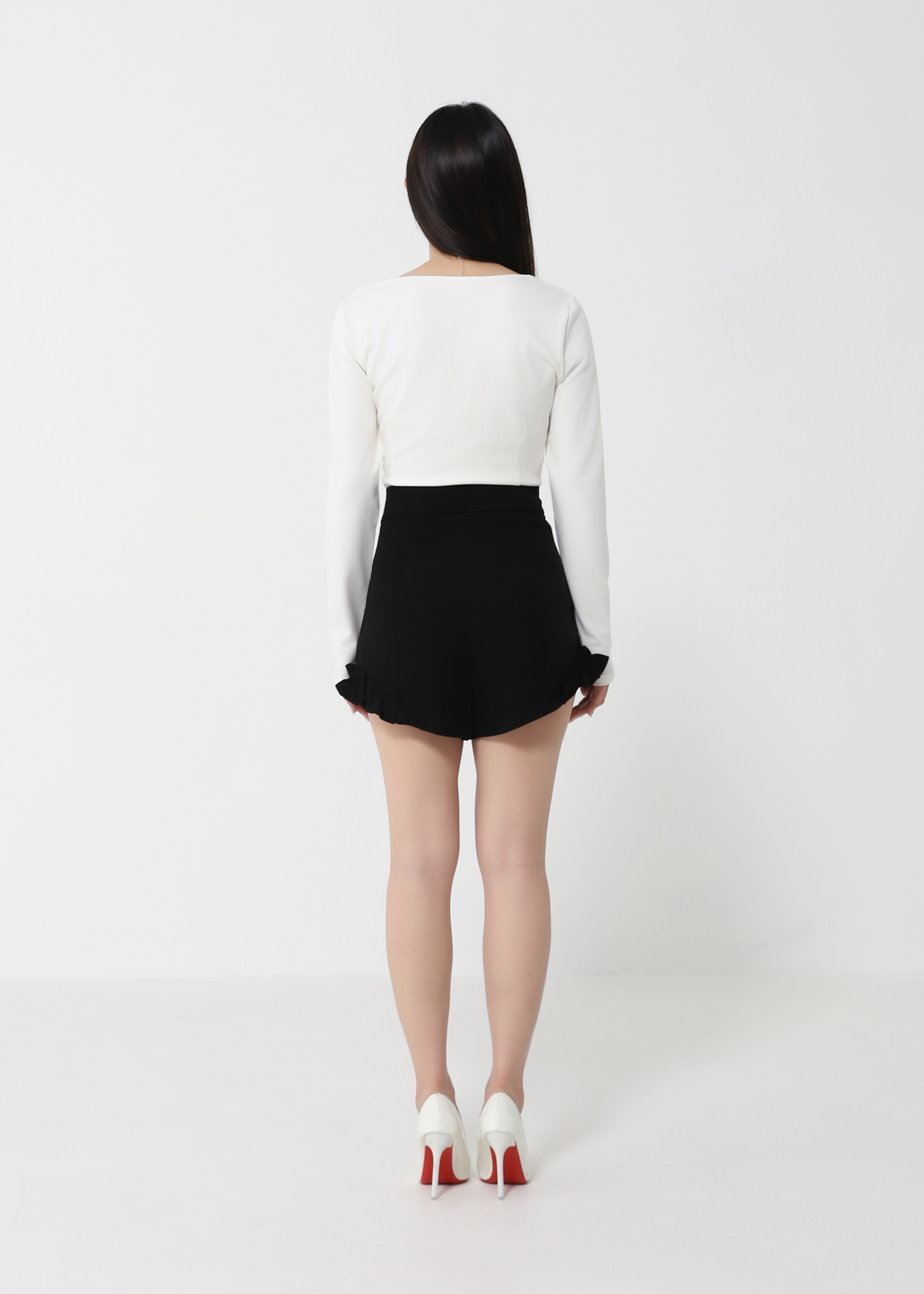 Front Pocket Pleated Short Pant 31880