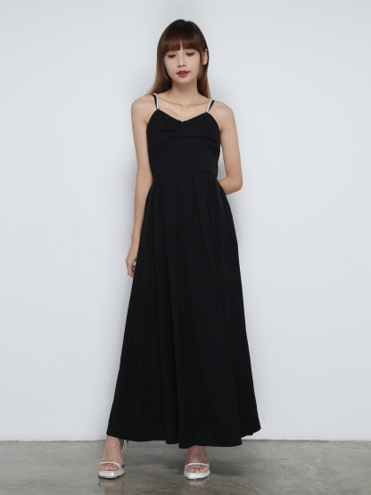 Sleeveless Pleated Dress 32030