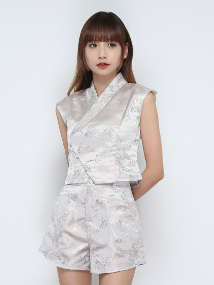 Sleeveless Top With Short Pant Set 32046