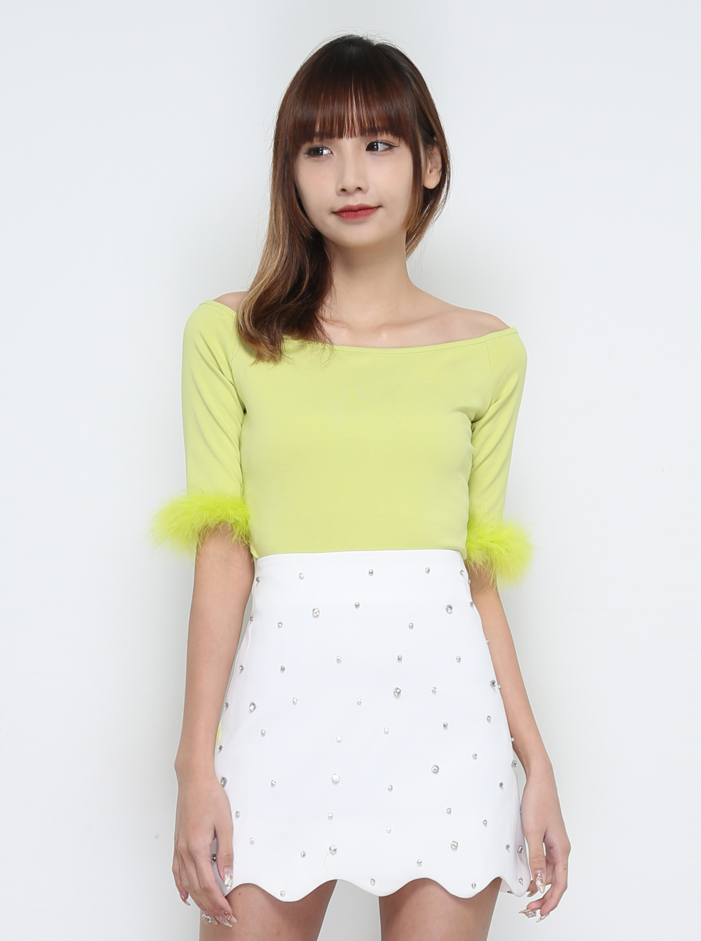 Wave With Decorative Diamond Skirt 31960