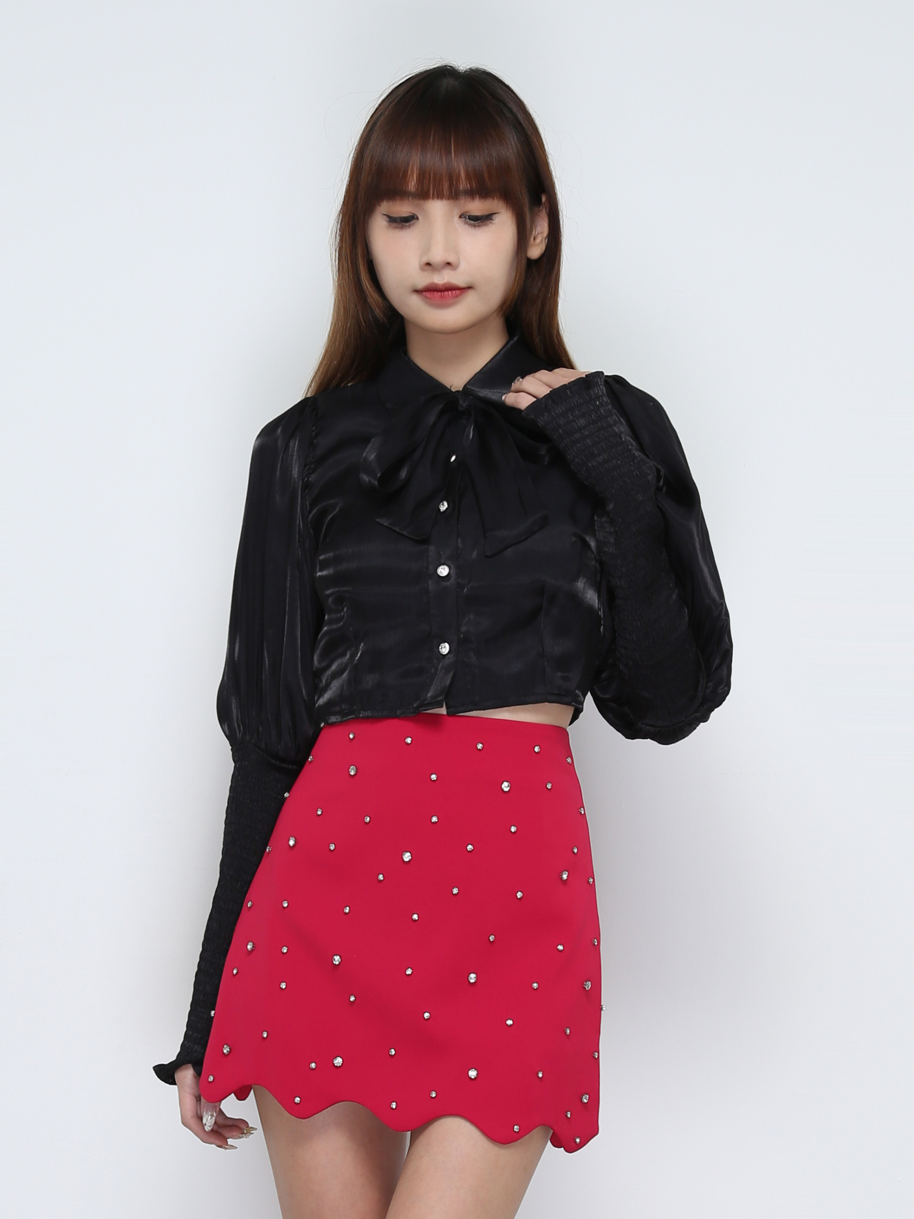 Wave With Decorative Diamond Skirt 31960