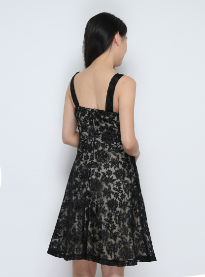 Sleeveless Dress 32073