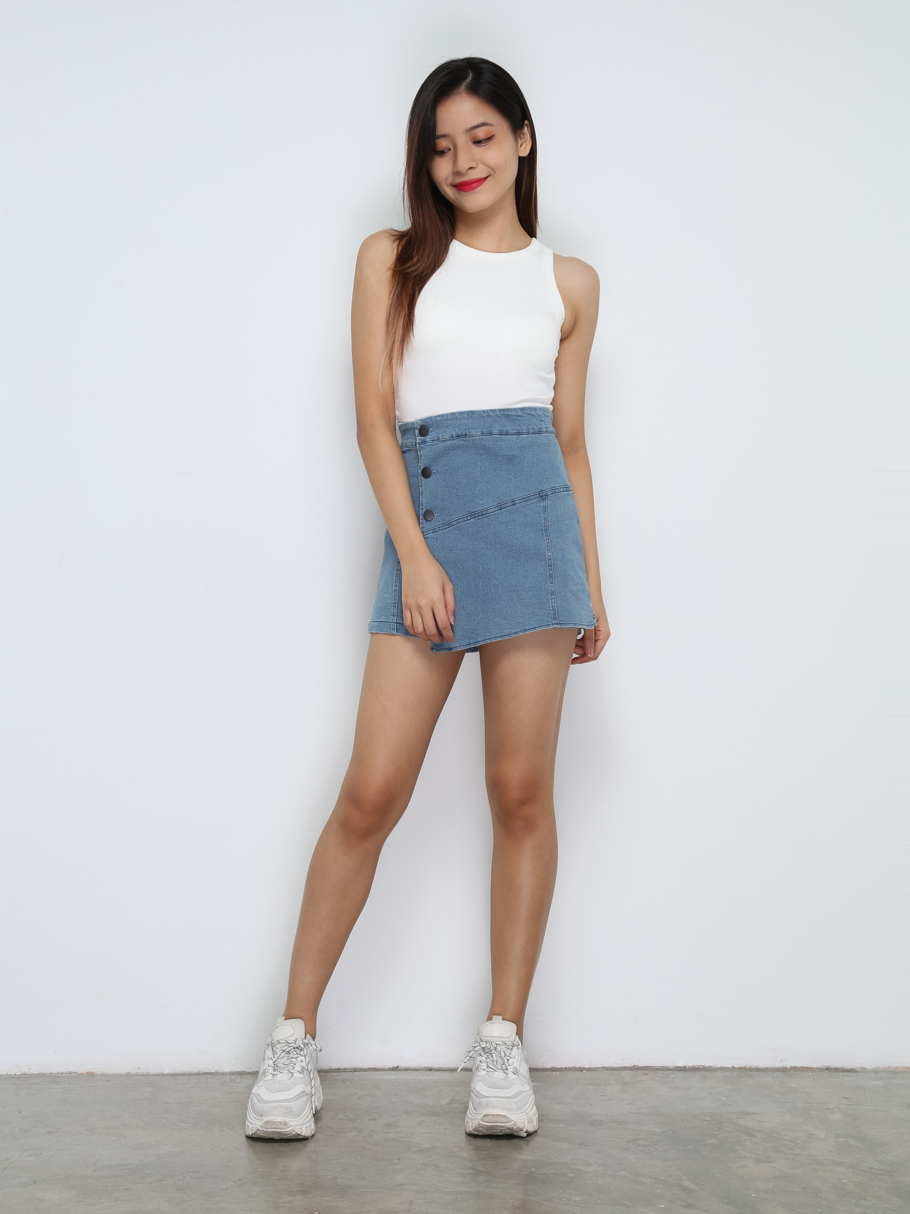 Sleeveless Back Hole Top 32122