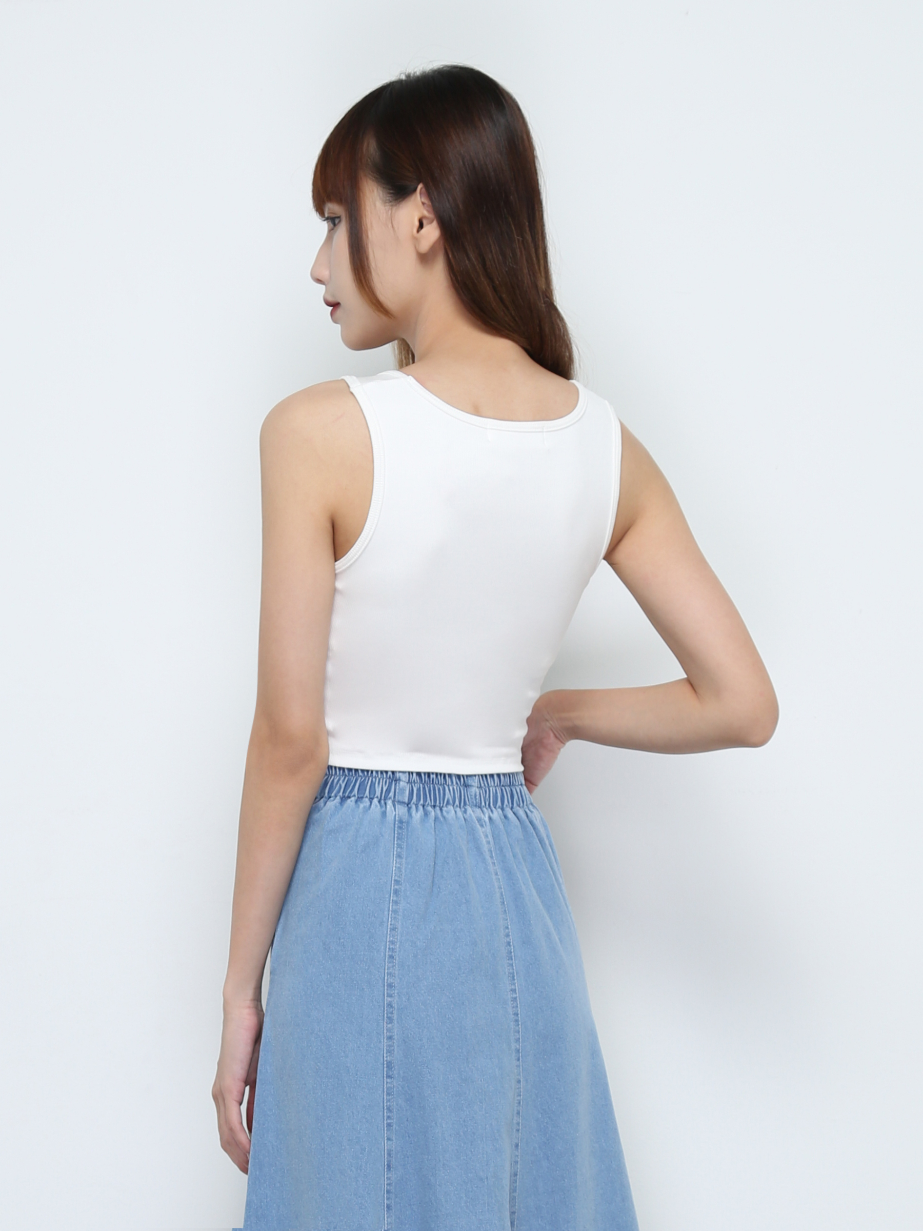 Sleeveless Plain Top 32204