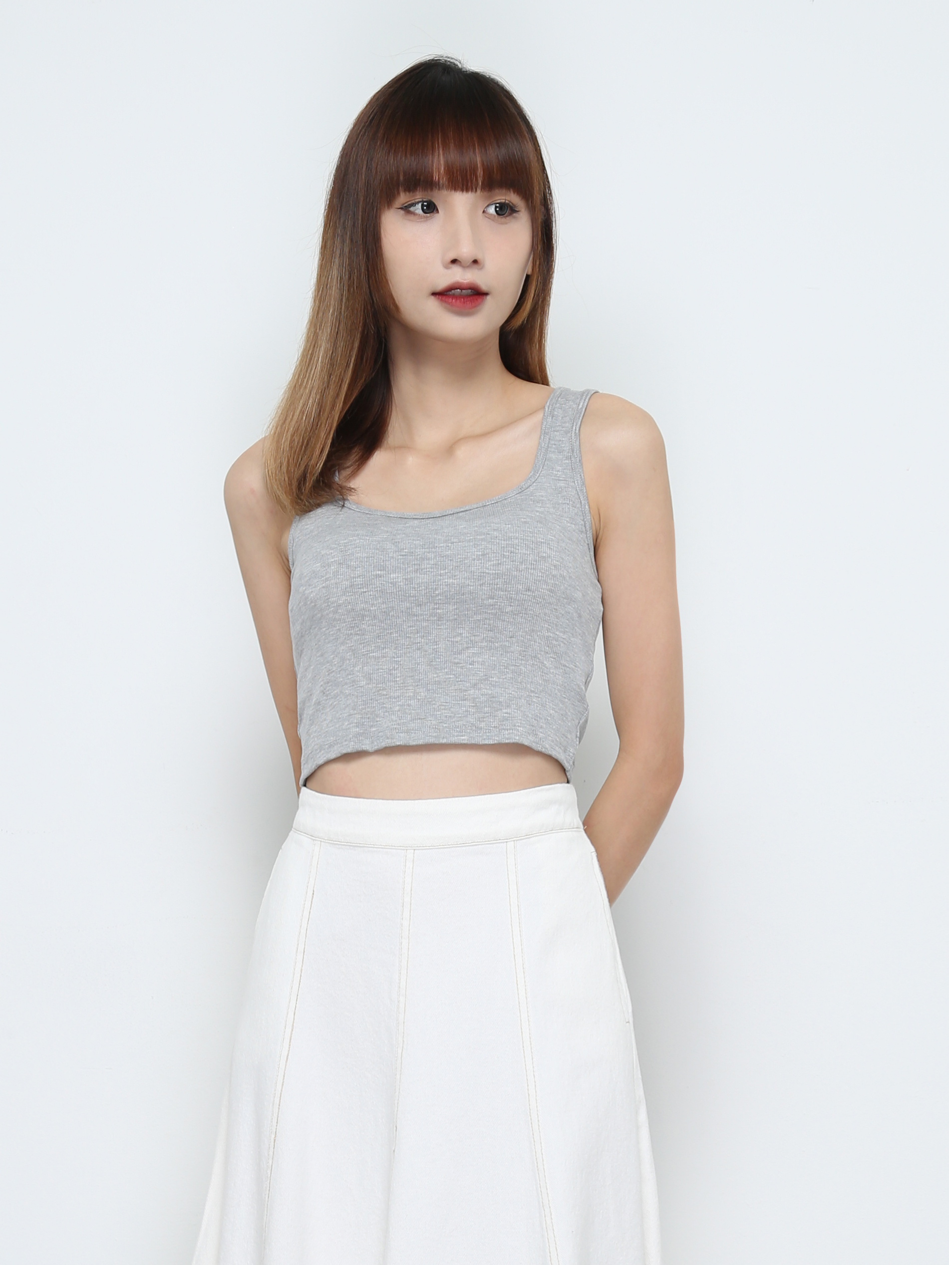Sleeveless Plain Top 32204