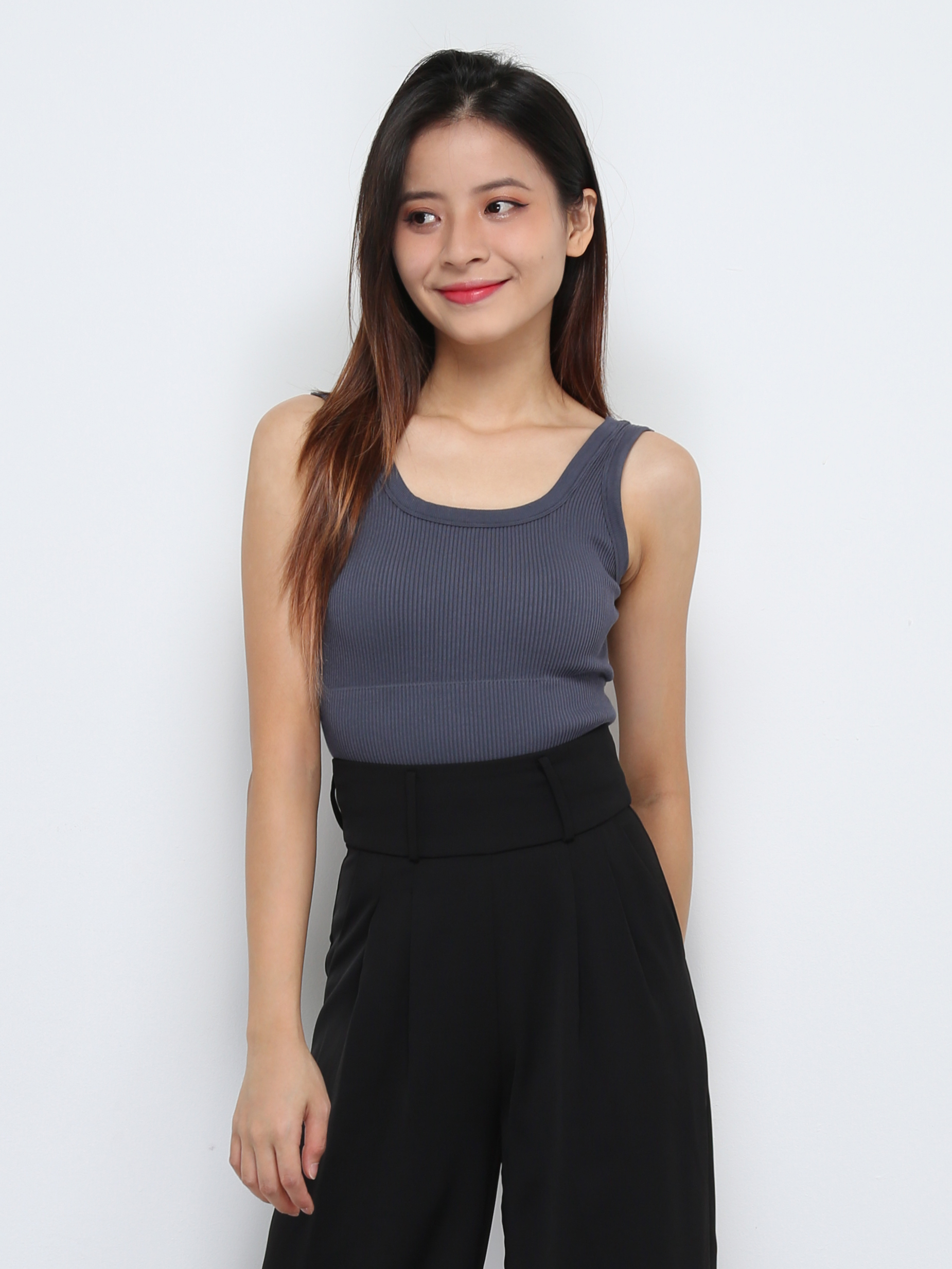 Sleeveless Top 32420
