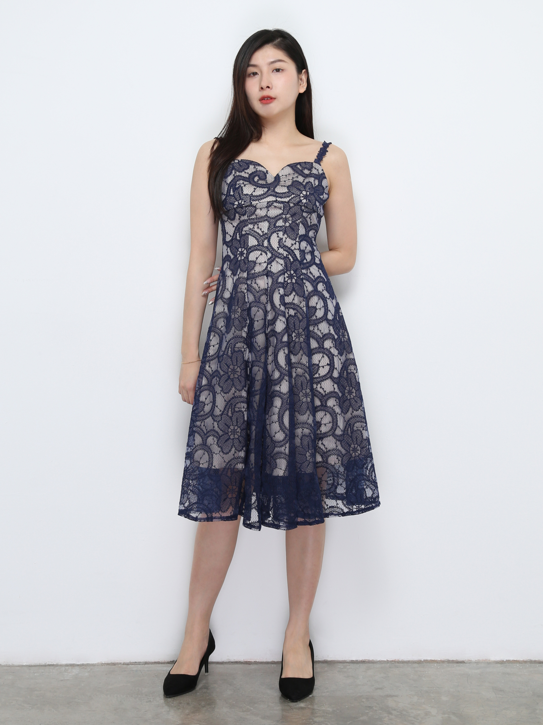 Sleeveless Lace Dress 32435