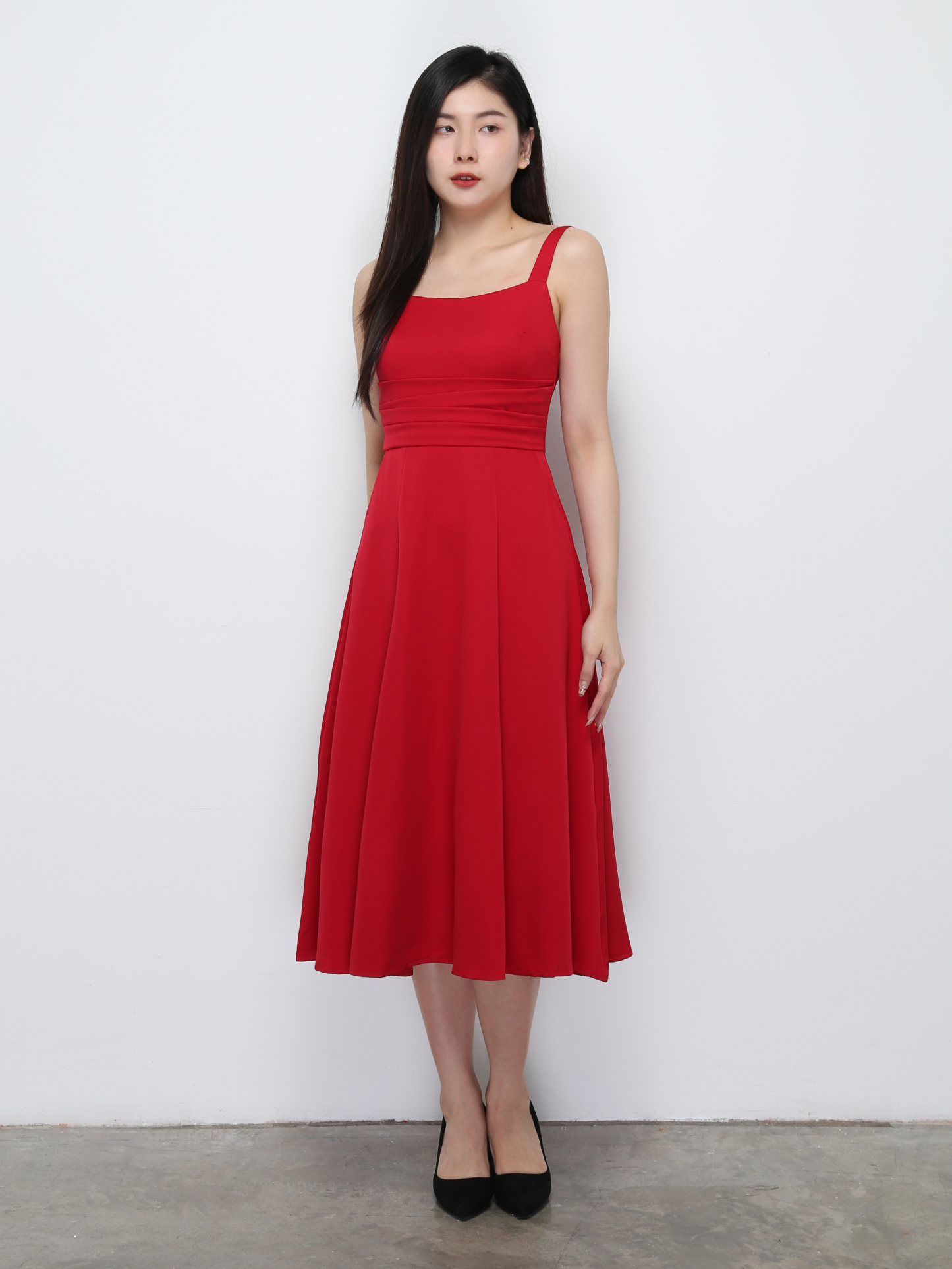 Sleeveless Pleated Dress 33055