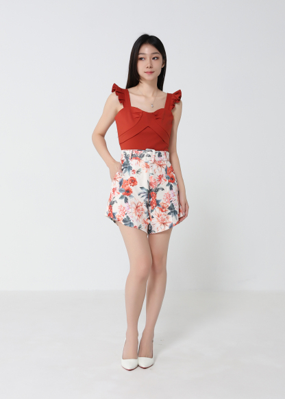 Sleeveless Top With Floral Short Pants Set 