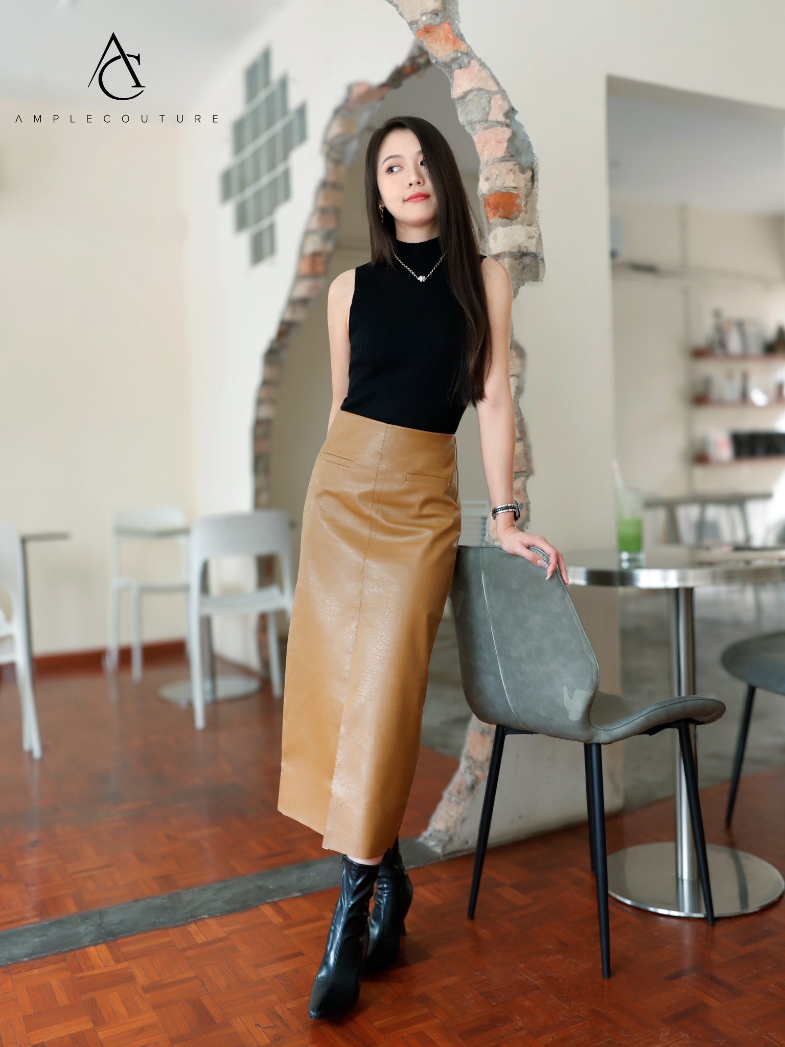 Leather With Front Split Skirt 30663