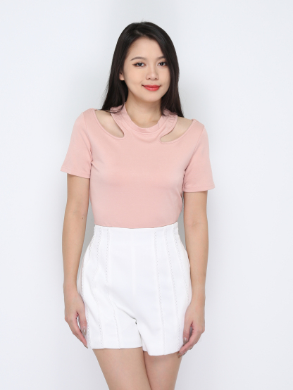 Shoulder Hole Top 33552