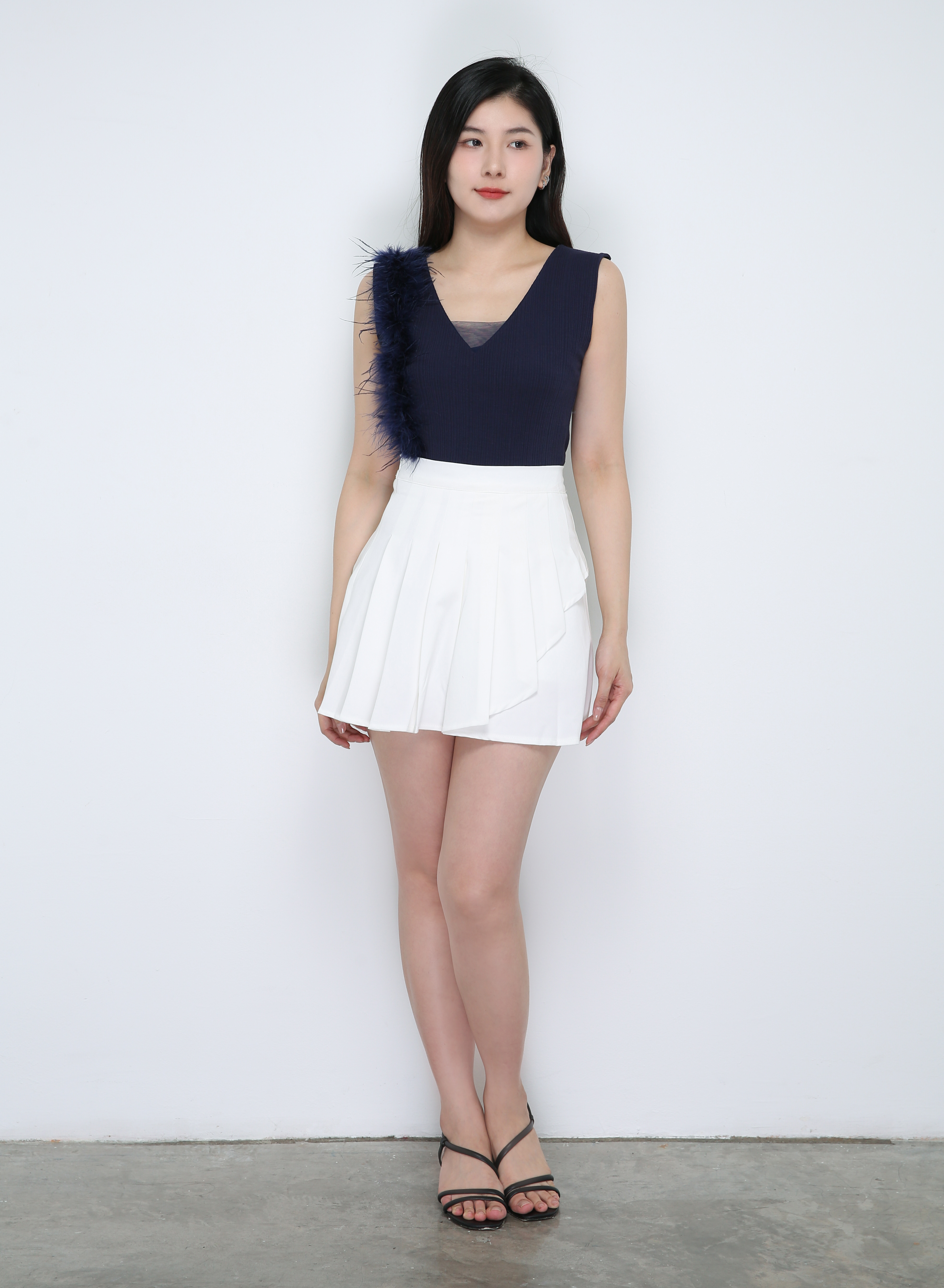 Knitted Decorative With Fur Top 33761