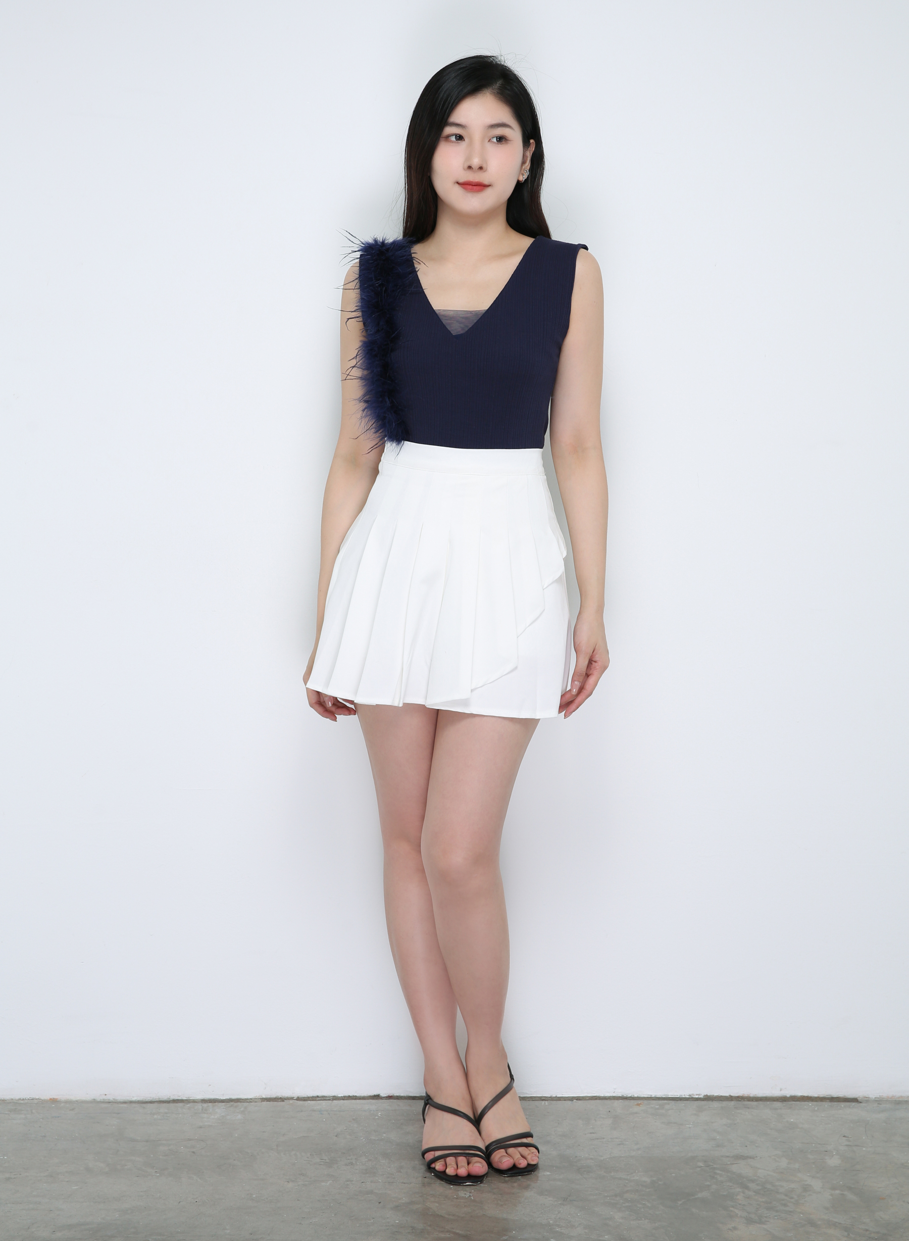 Knitted Decorative With Fur Top 33761