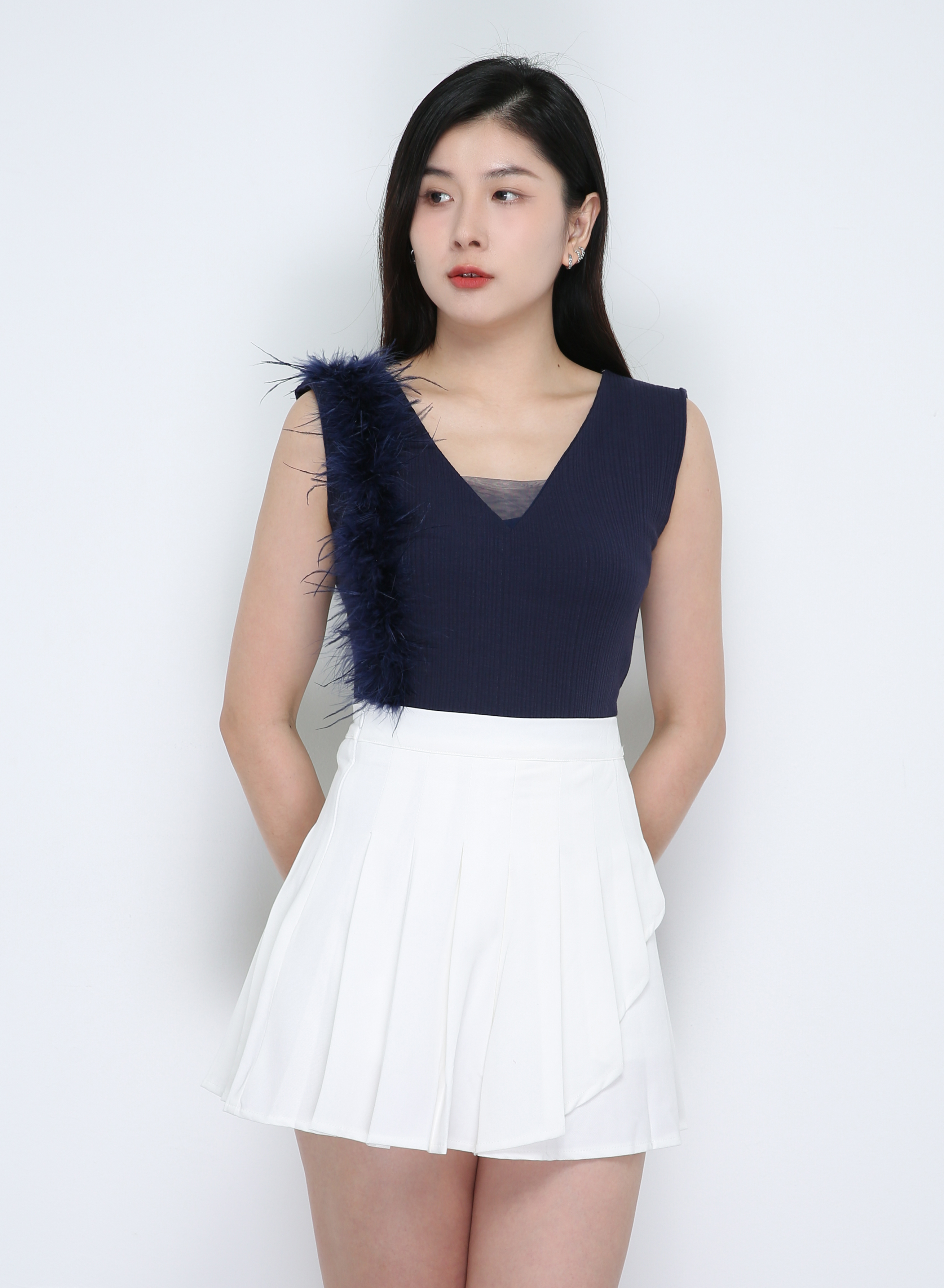 Knitted Decorative With Fur Top 33761