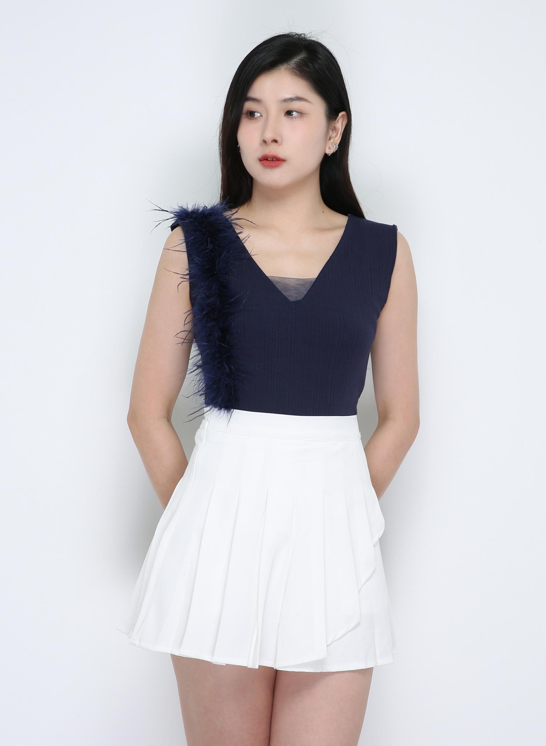 Knitted Decorative With Fur Top 33761