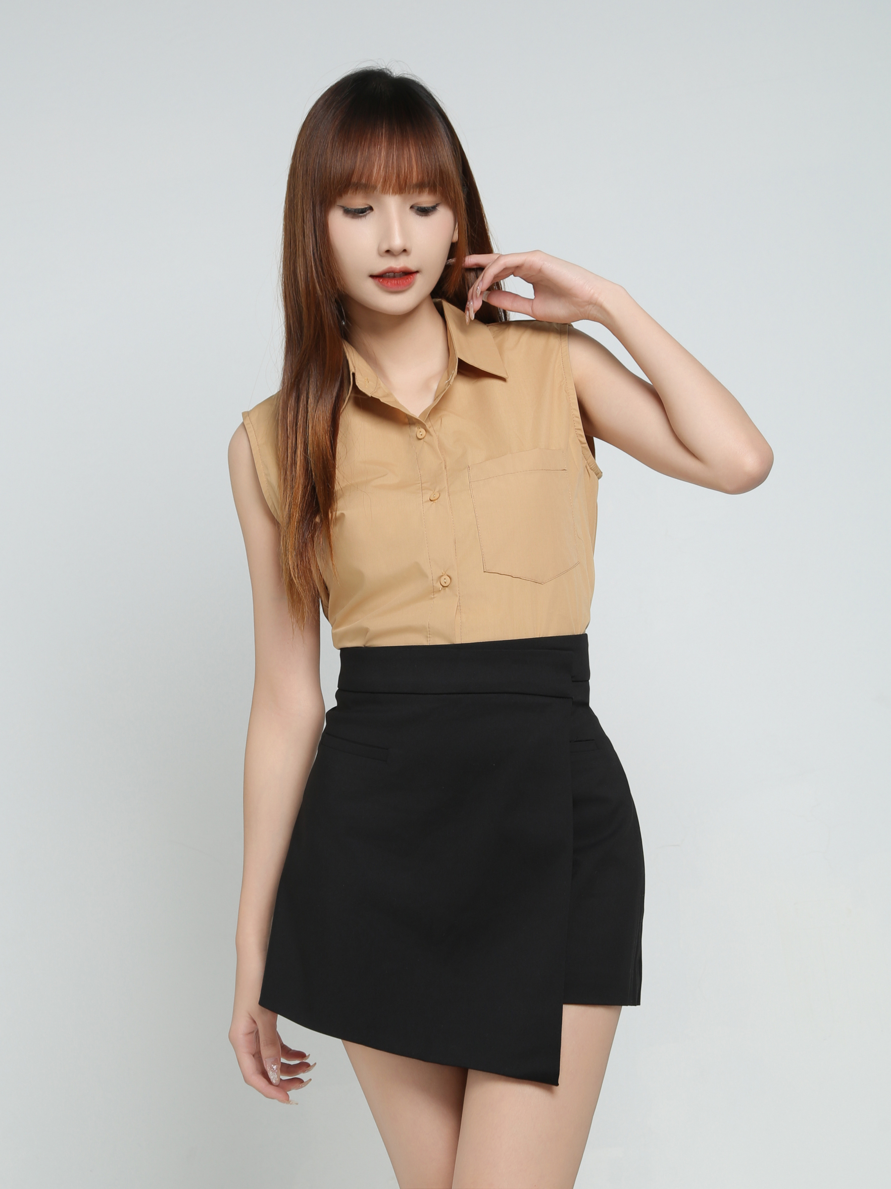 Sleeveless Front Button Top 34007