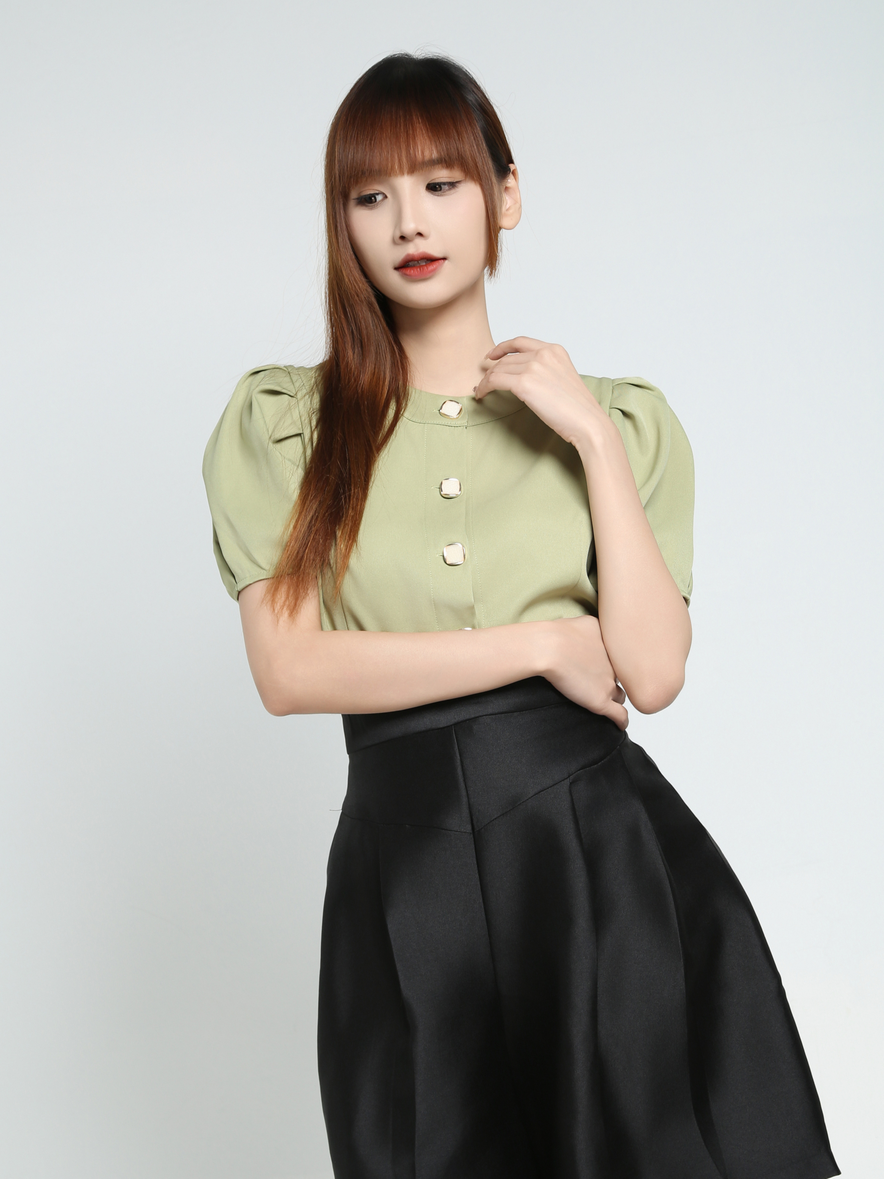 Front Button Top 34019