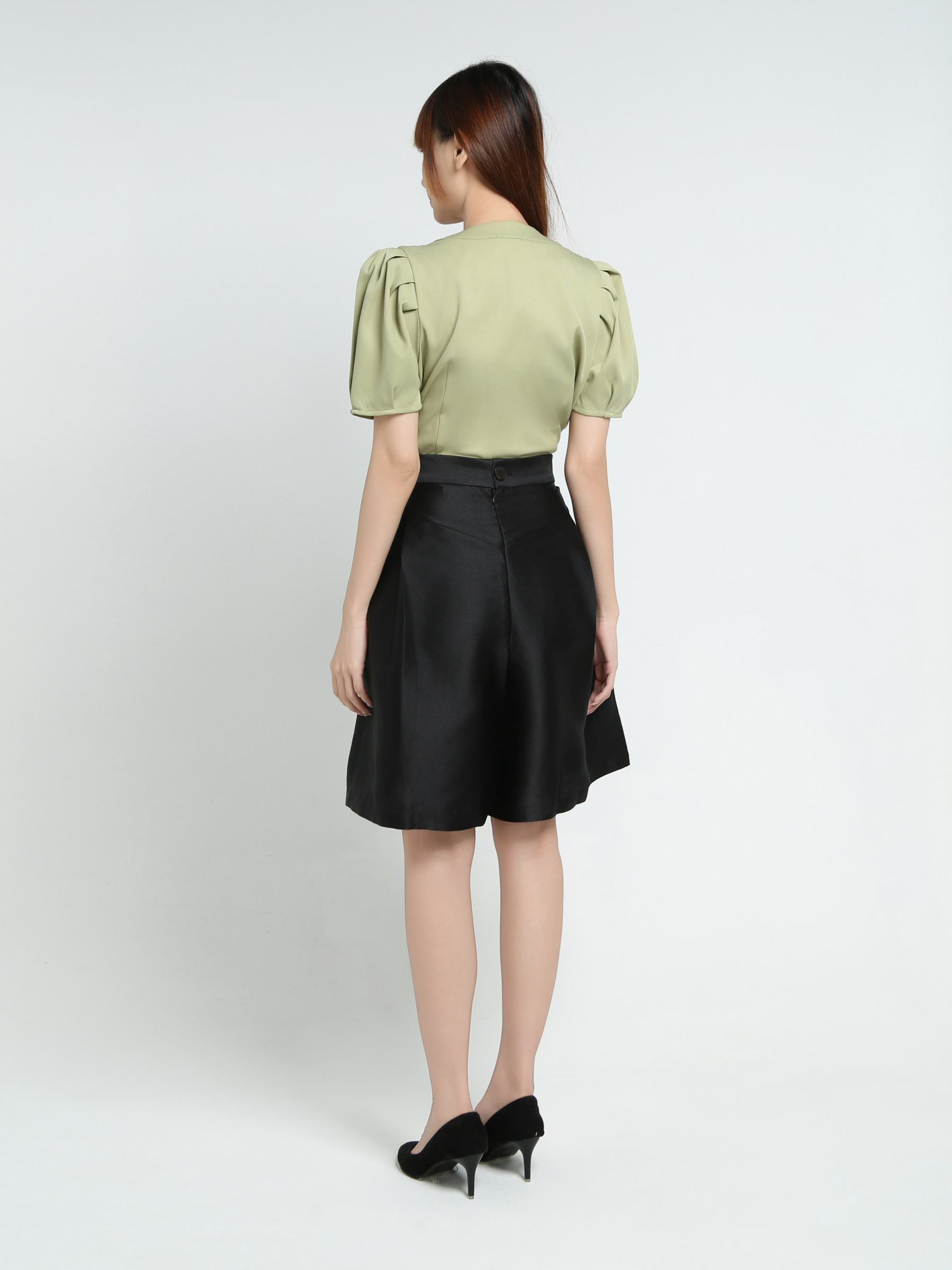 Front Button Top 34019