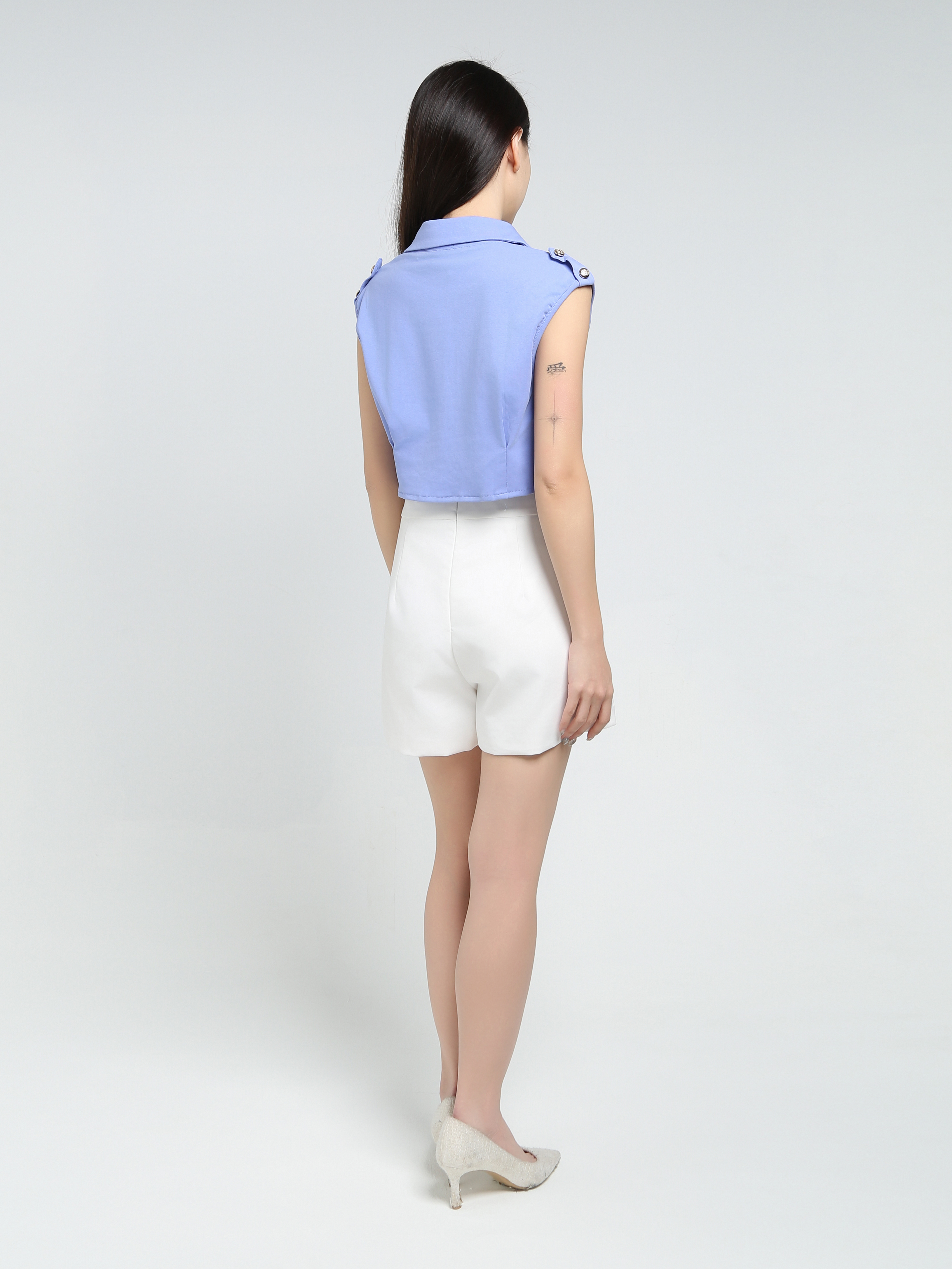 Sleeveless Blouse 34315