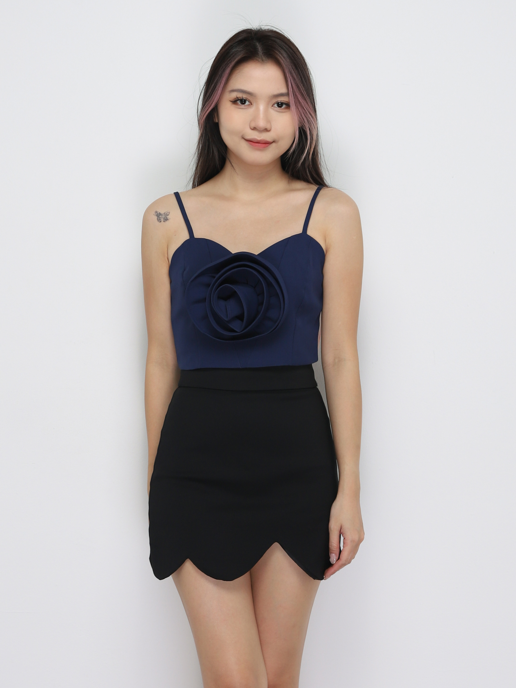 Sleeveless Front Decoretive Flower Top 34560