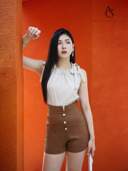 Back Zip Front Pocket Short Pant 26767