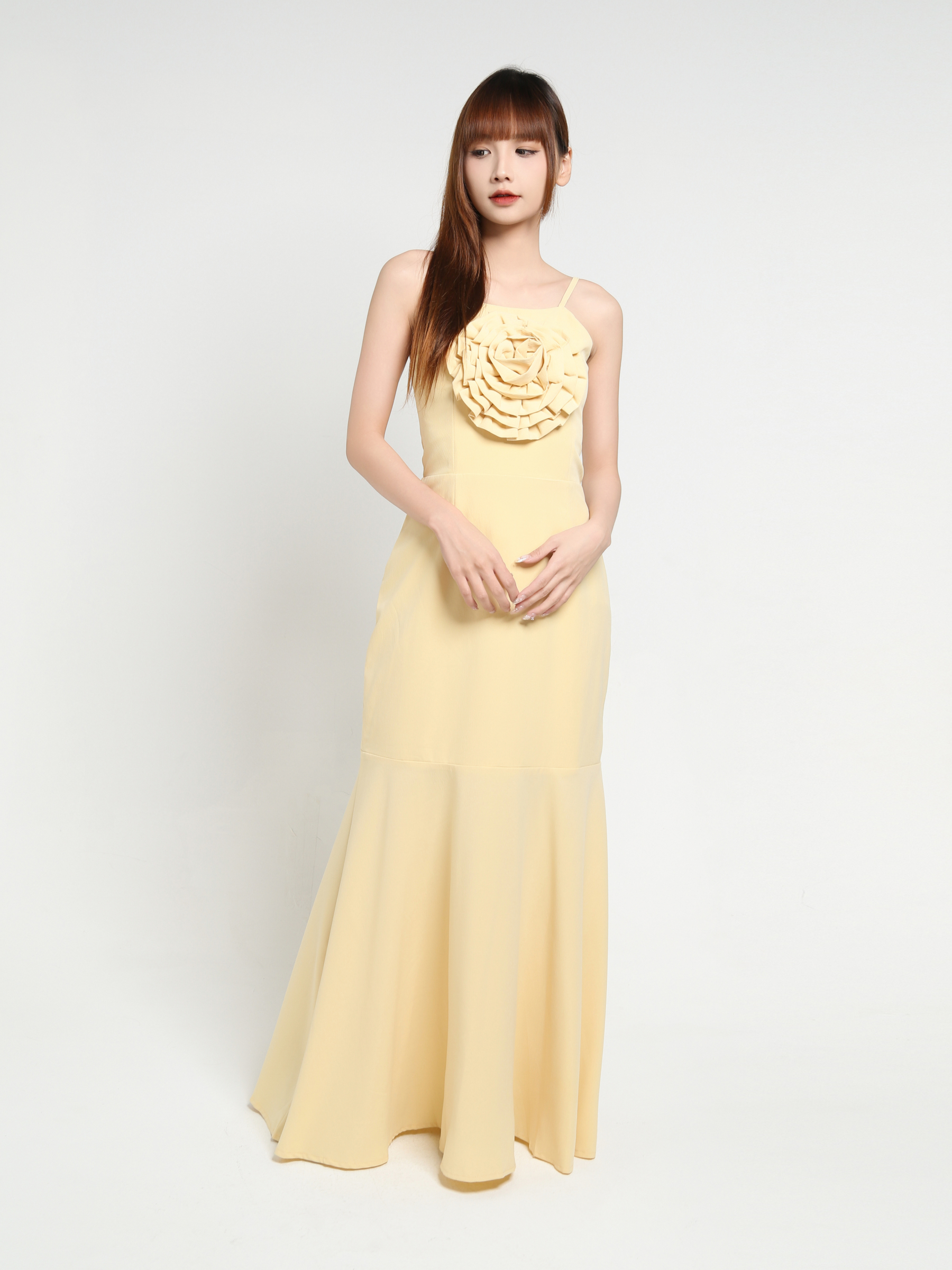 Sleeveless Front Flower Dress 35170