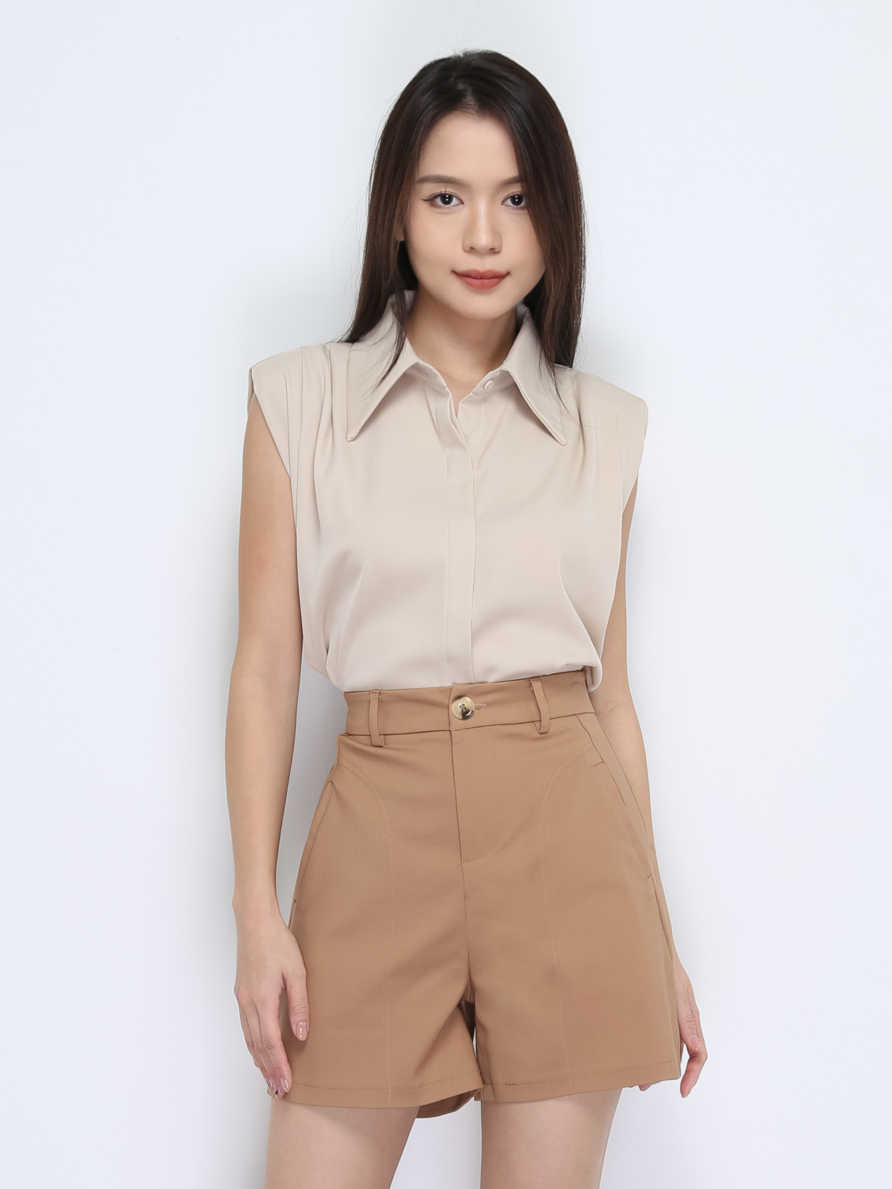 Front Button Front Pocket Short Pant DJ052